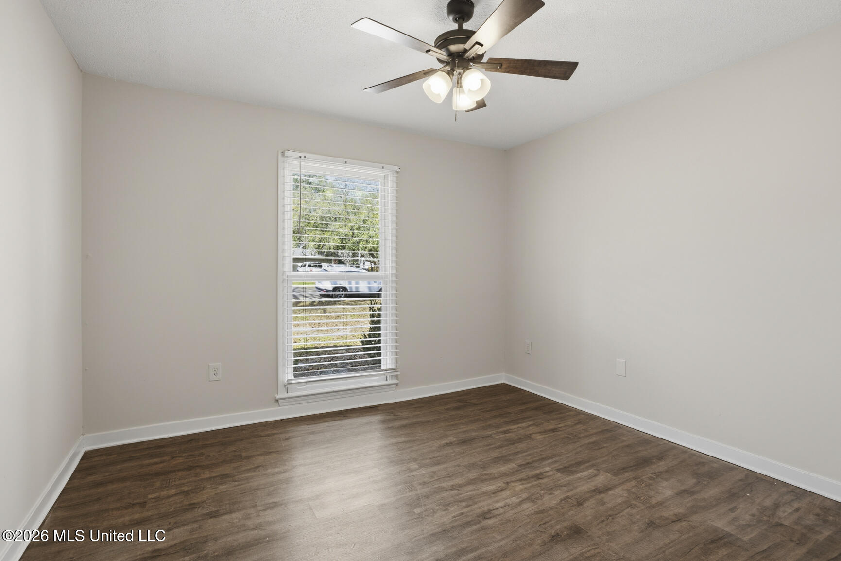 105 Oak Ridge Circle