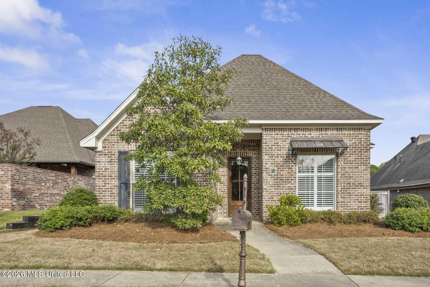 8 Enclave Circle