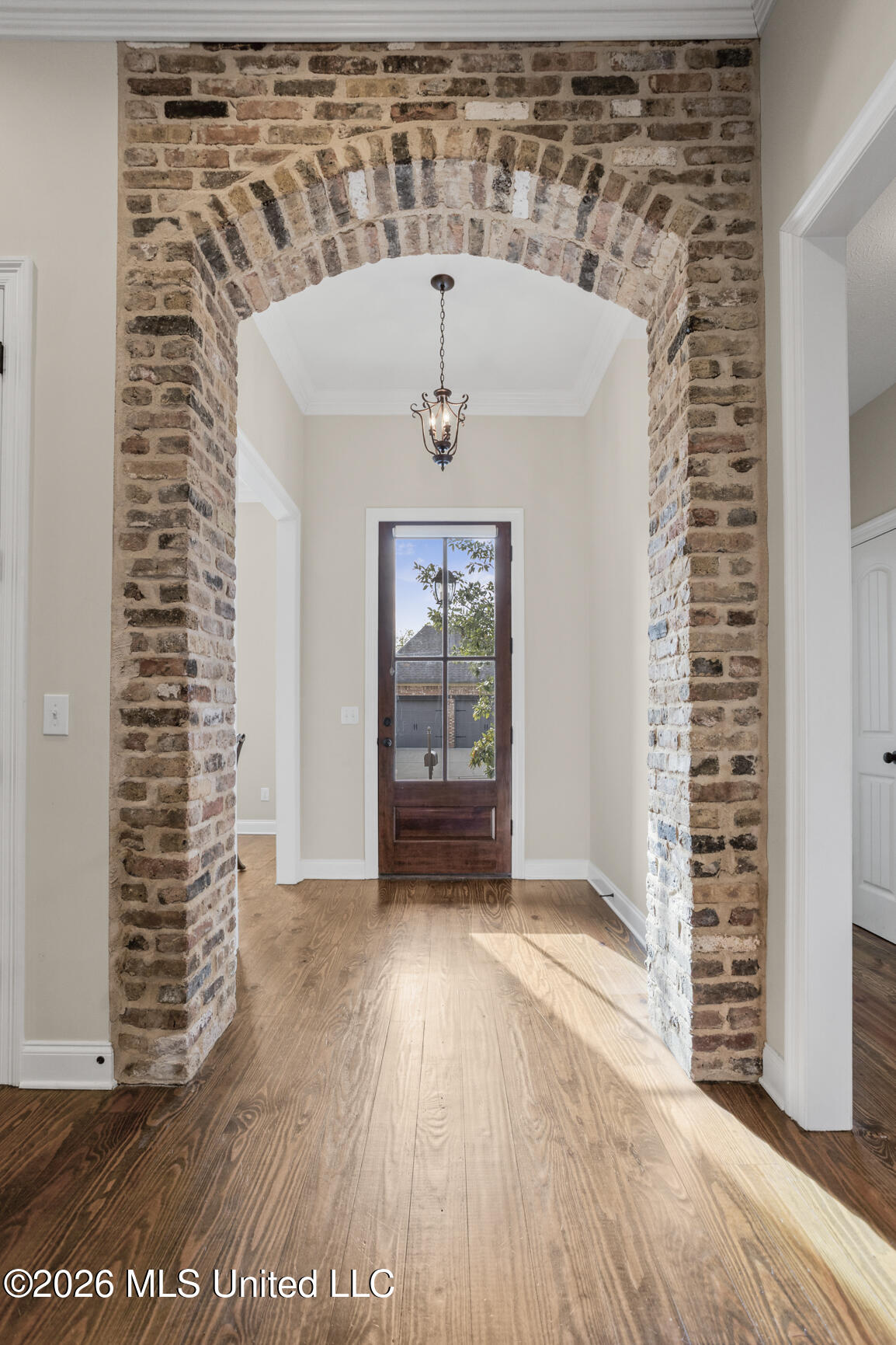 8 Enclave Circle