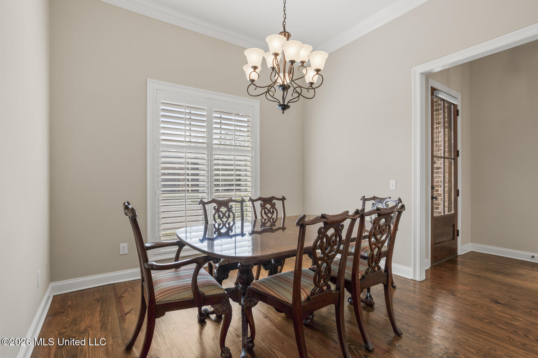 8 Enclave Circle