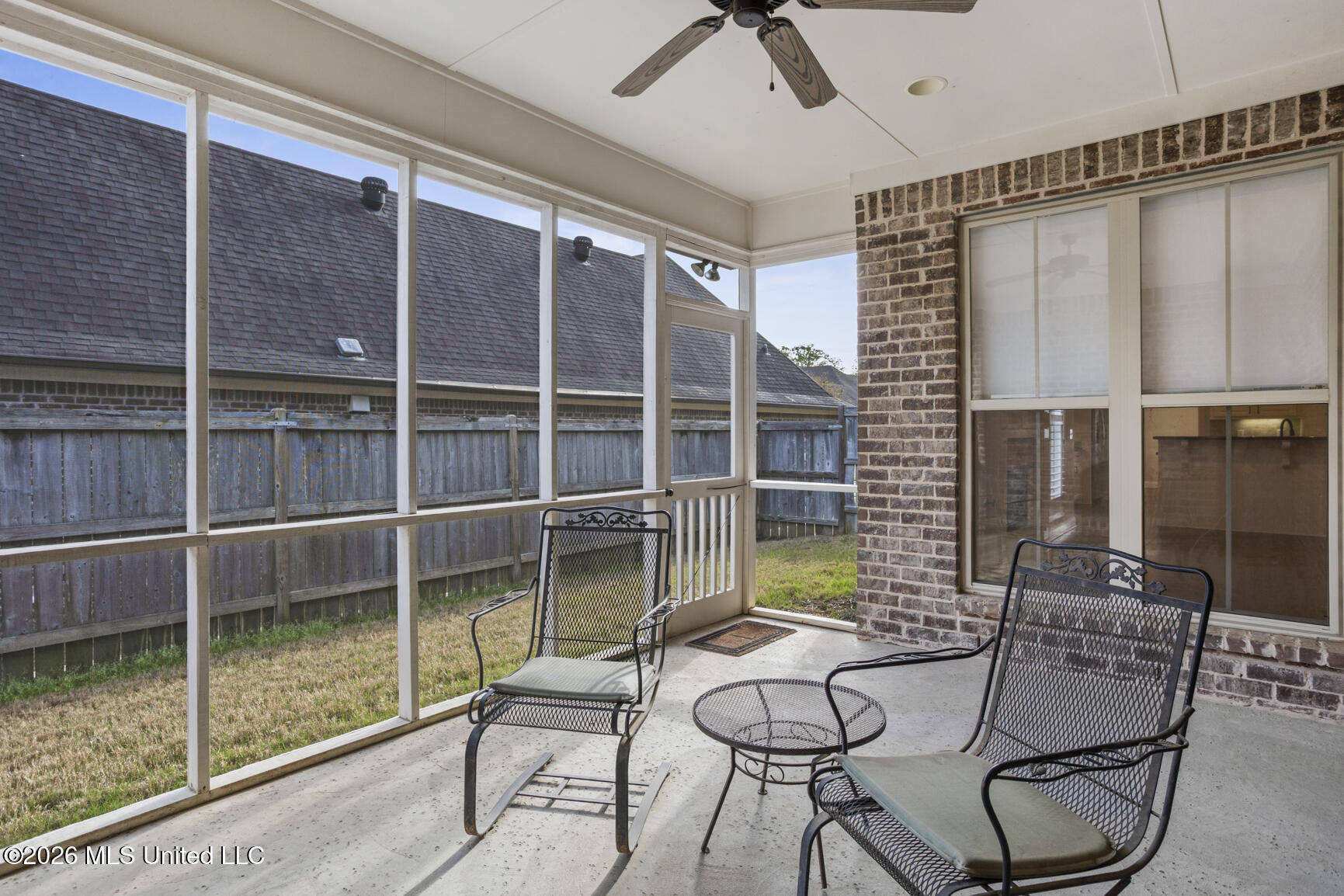 8 Enclave Circle