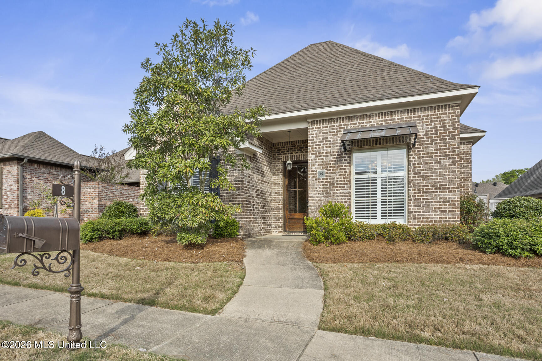 8 Enclave Circle