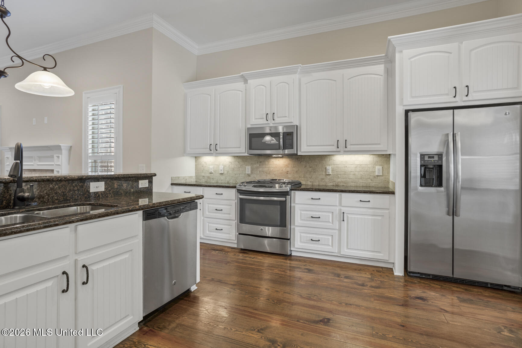 8 Enclave Circle