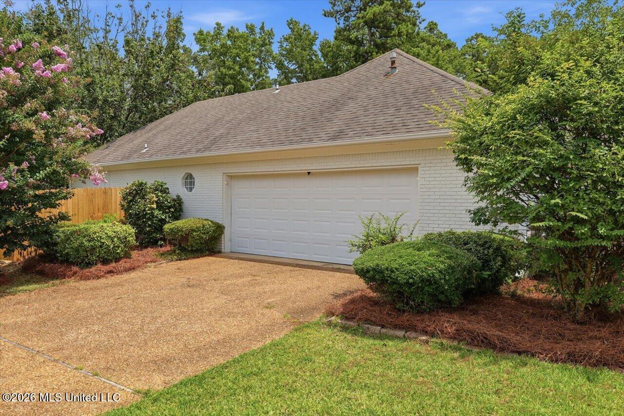 116 Deer Creek Way