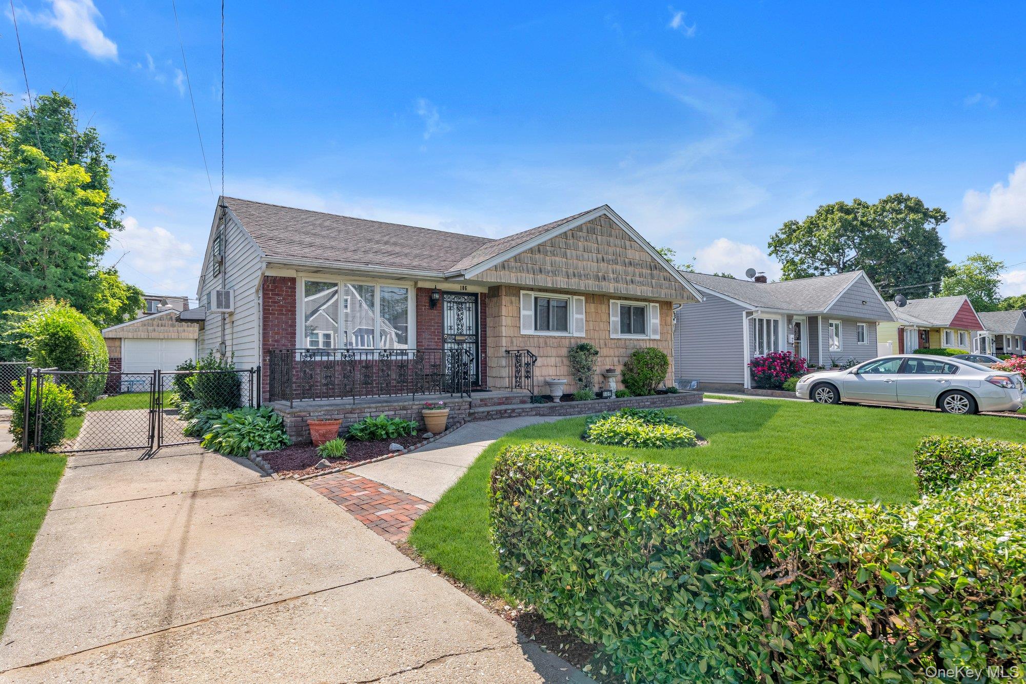 106 Green Avenue