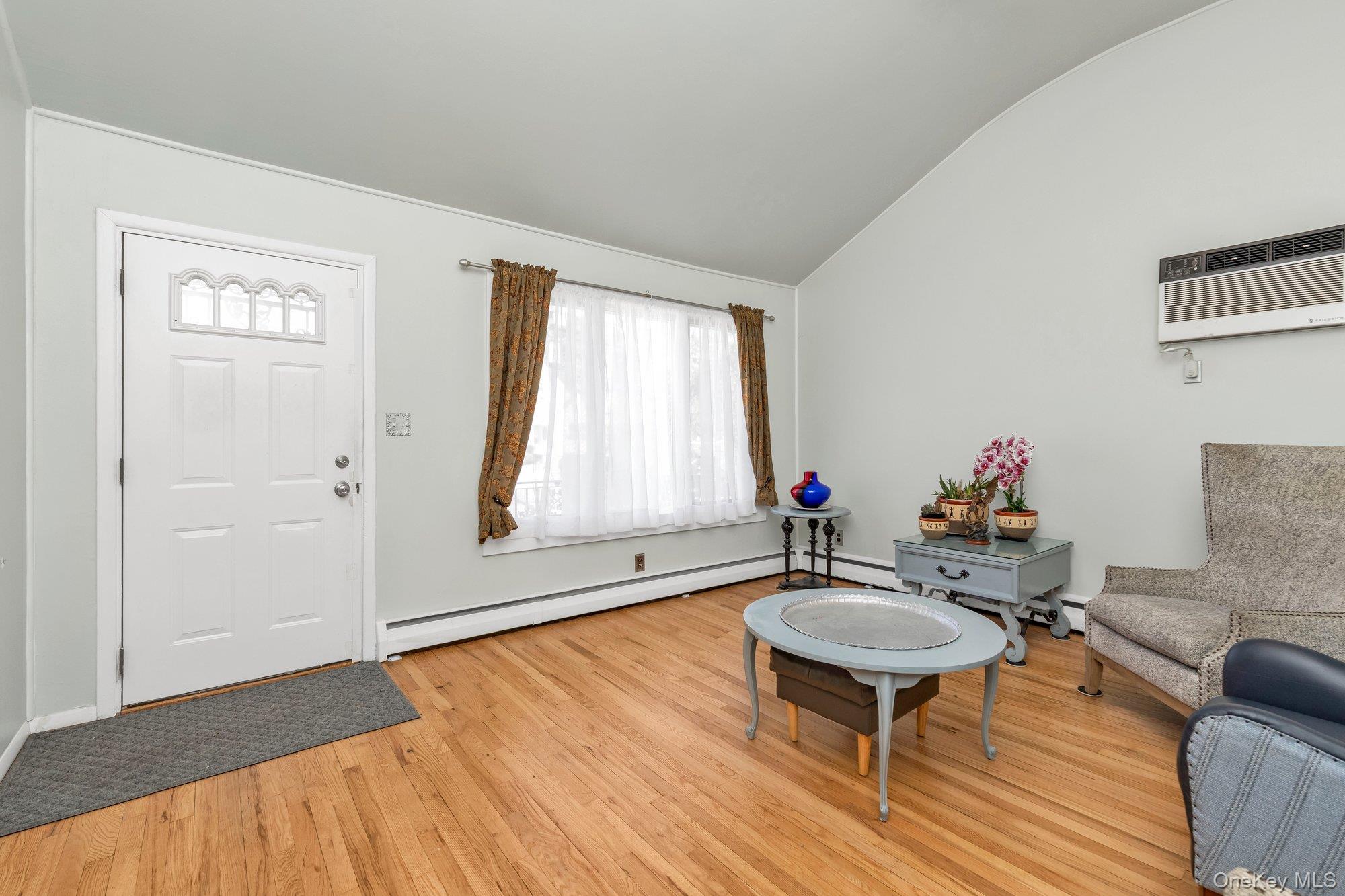 106 Green Avenue
