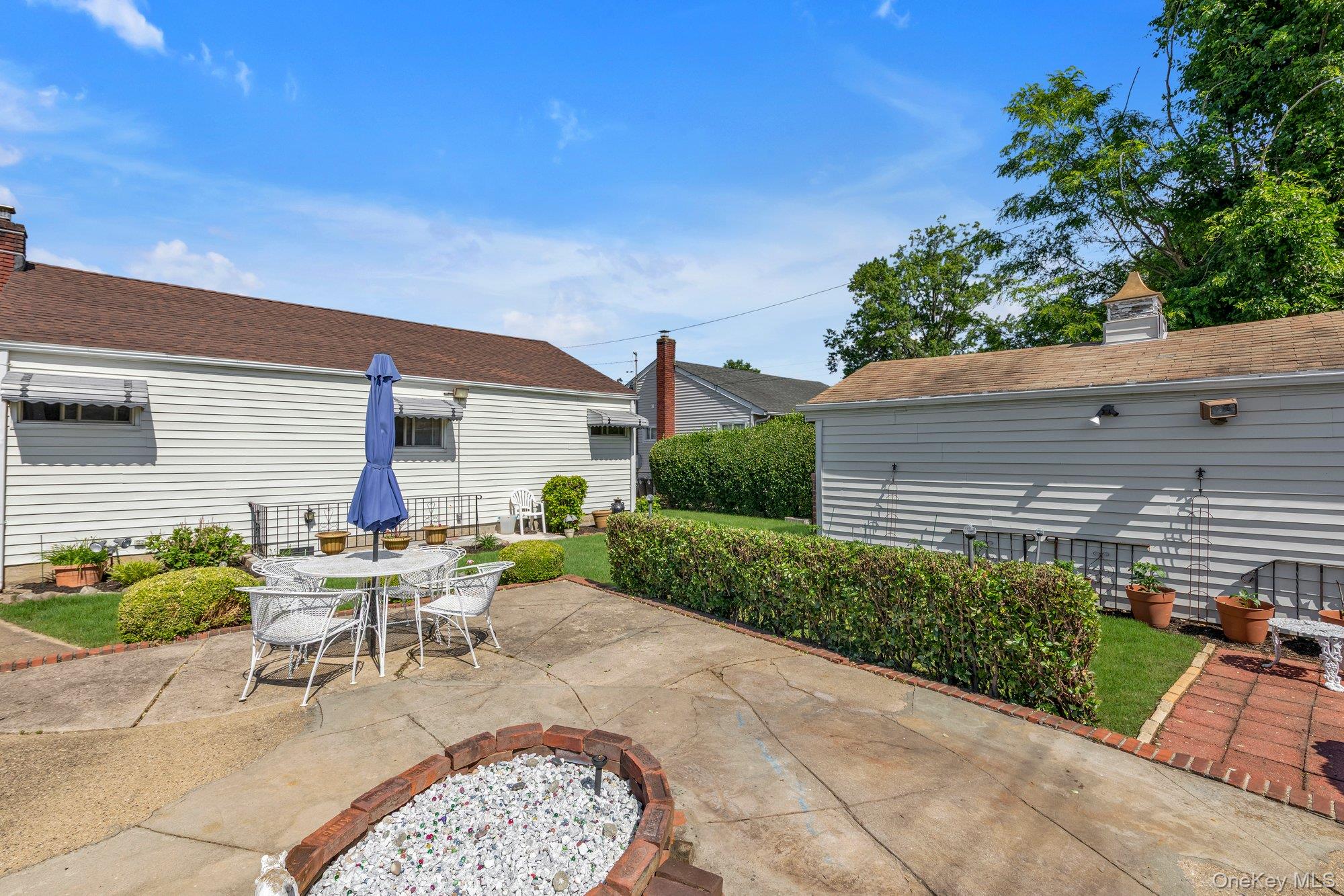 106 Green Avenue