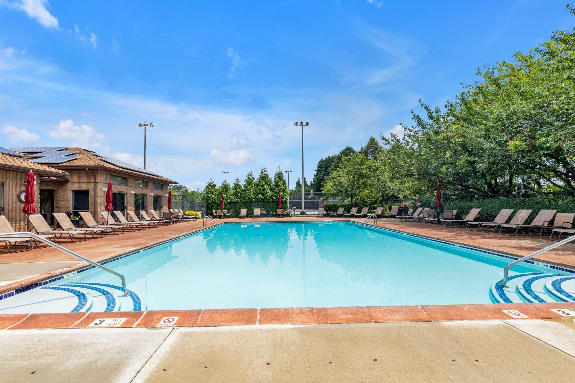 100 Daly Boulevard Unit: 911