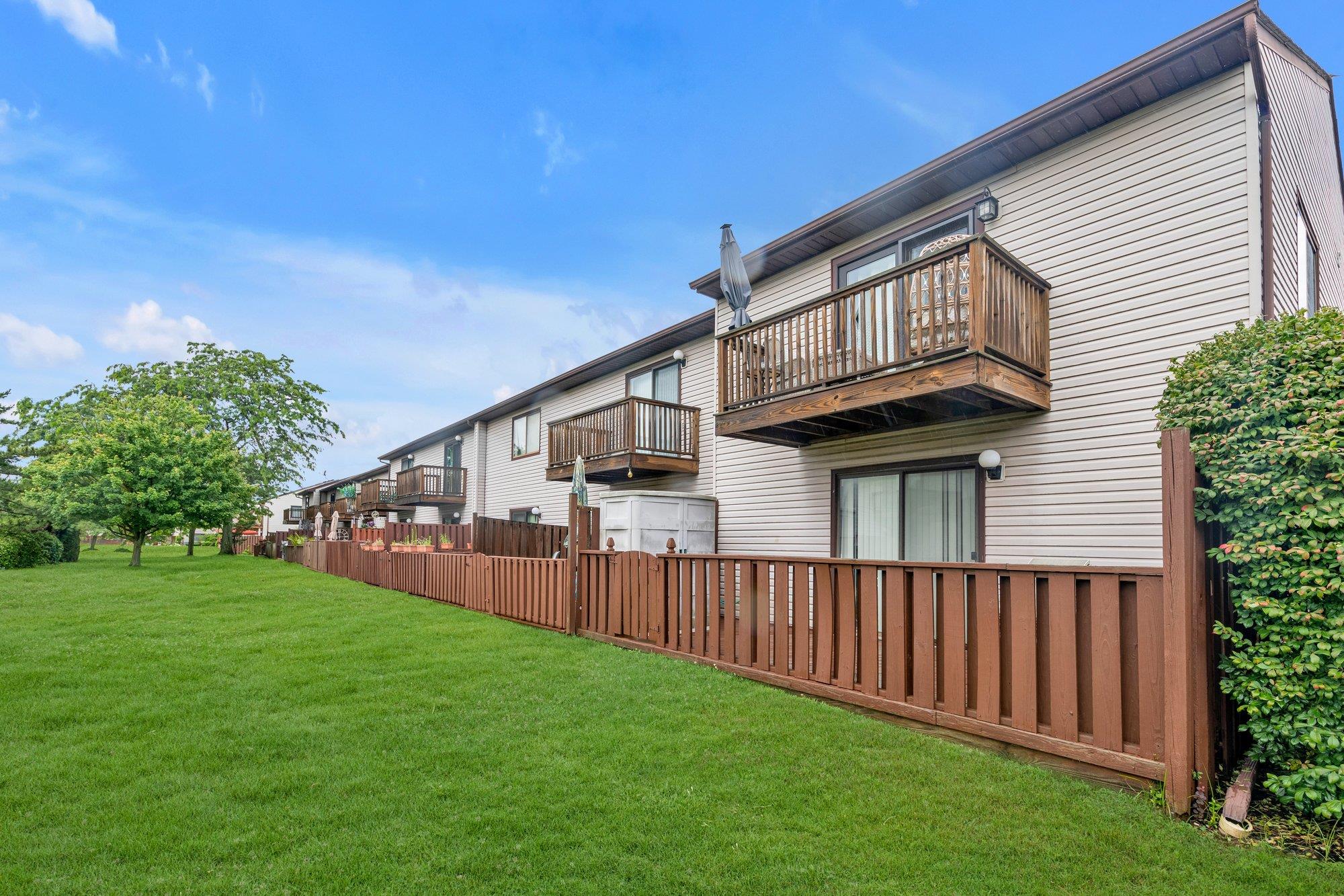 100 Daly Boulevard Unit: 911