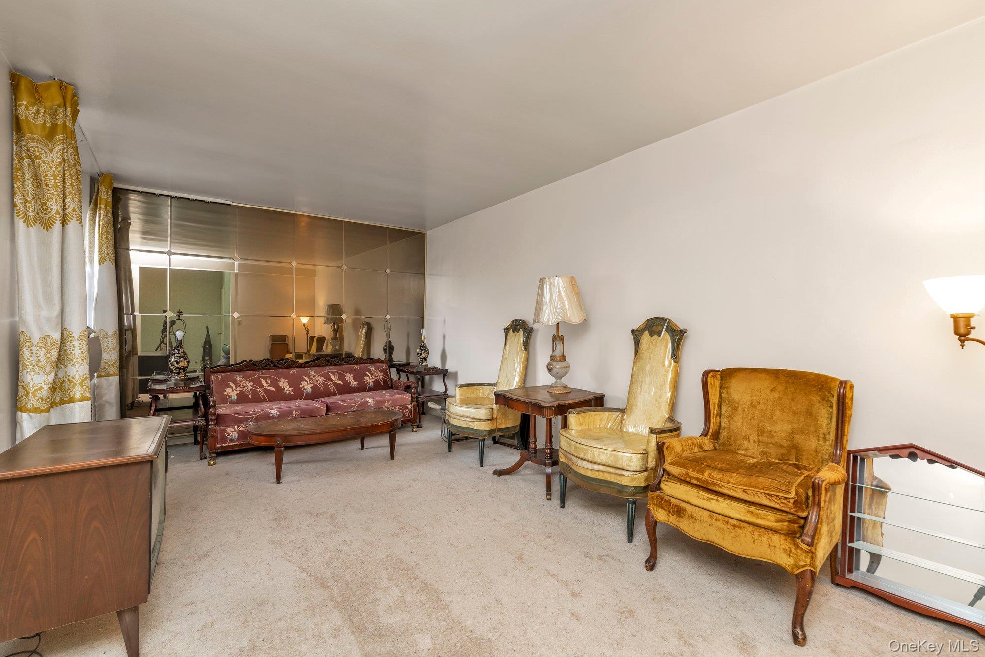 4334 Union Street Unit: 5H