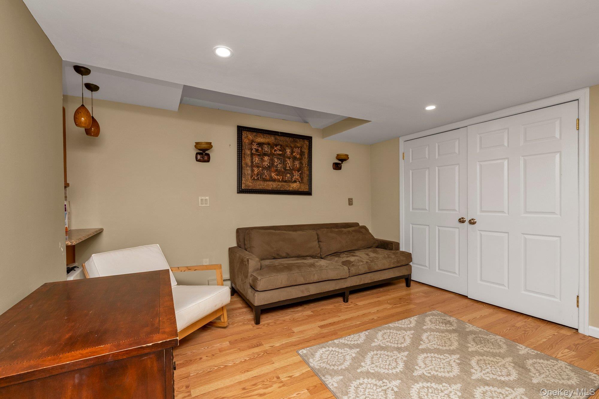 2038 Ripley Lane