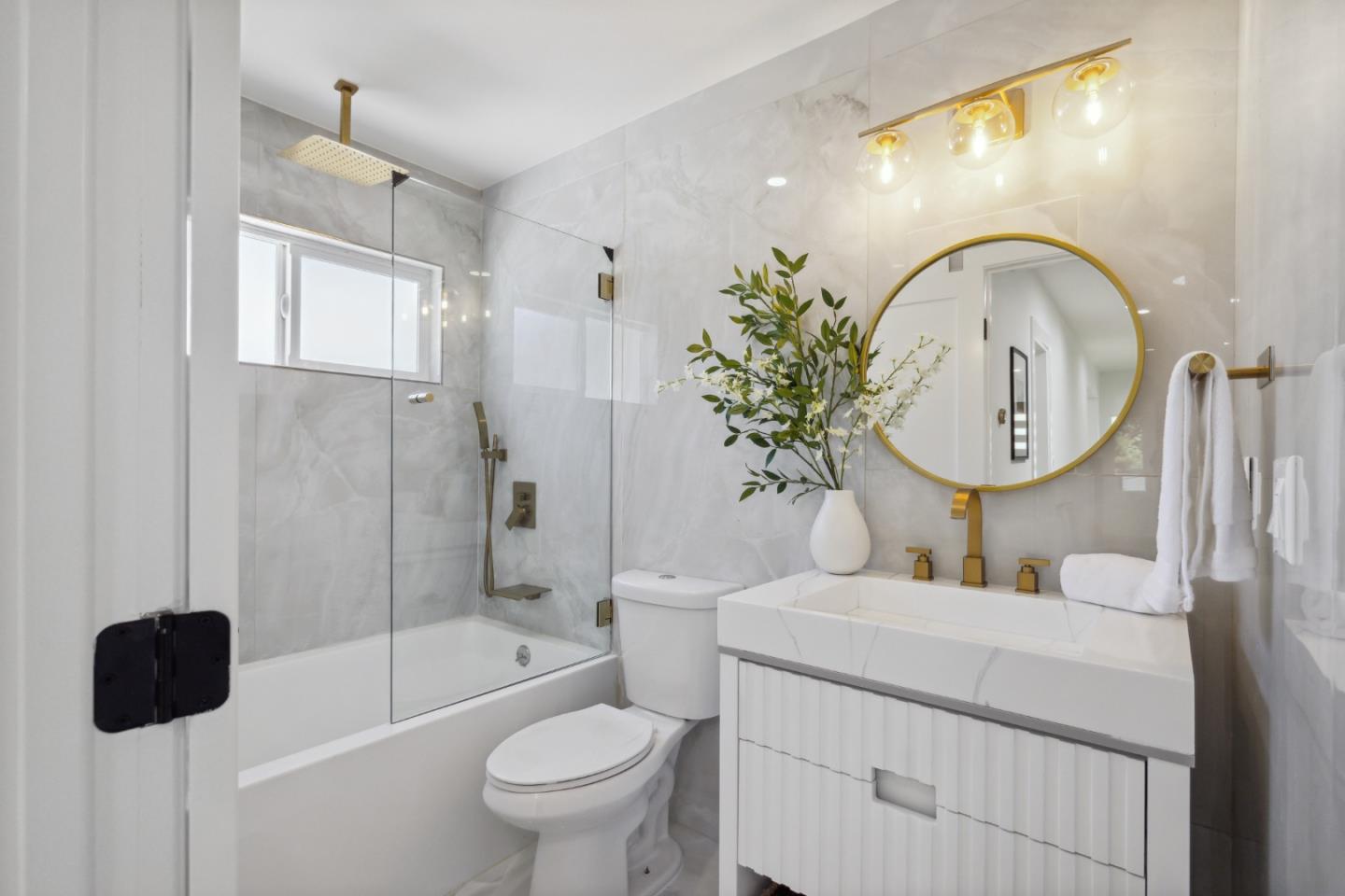 Stunning Seclusion in Burlingame Hills