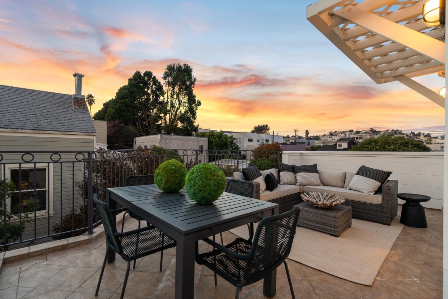 Noe Valley is easy living at its core!