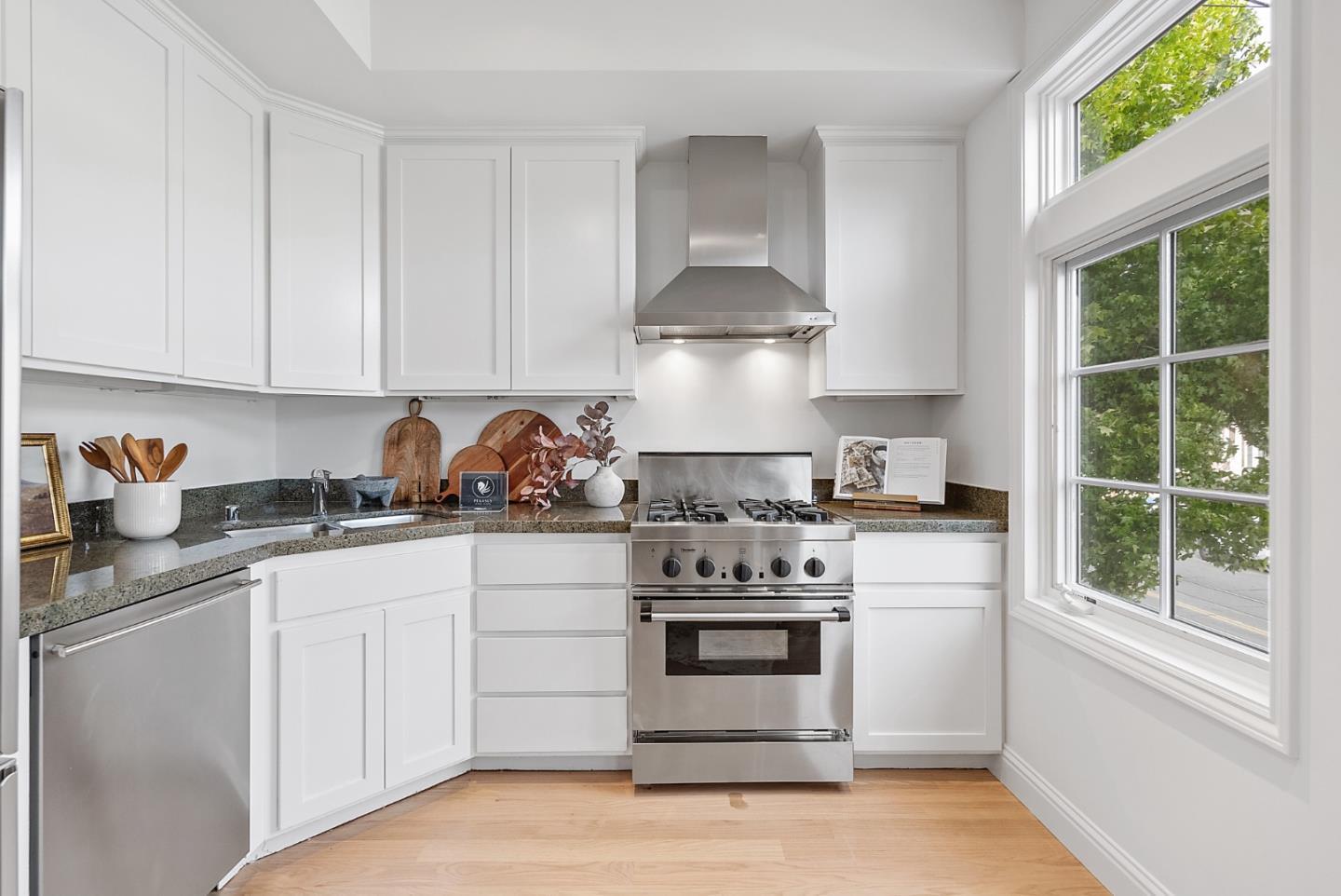 Noe Valley is easy living at its core!