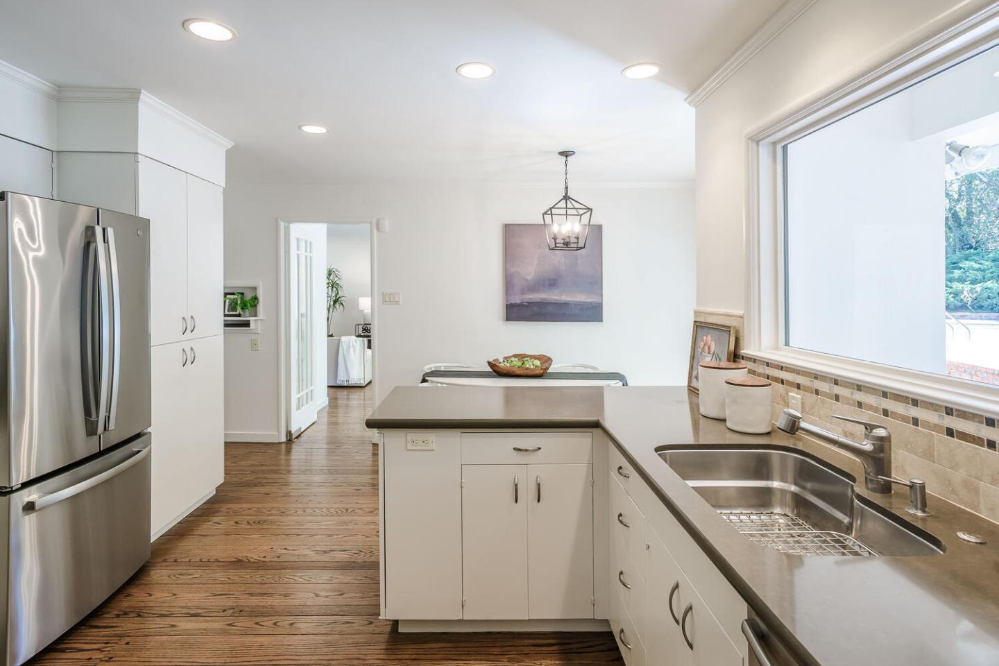 Classic Carolands Beauty