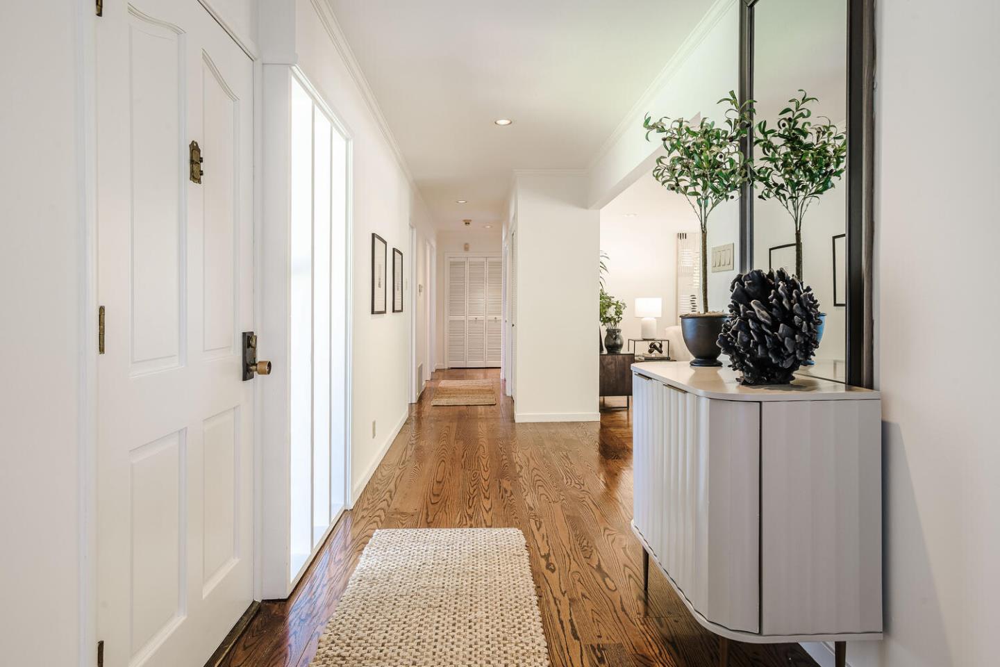 Classic Carolands Beauty