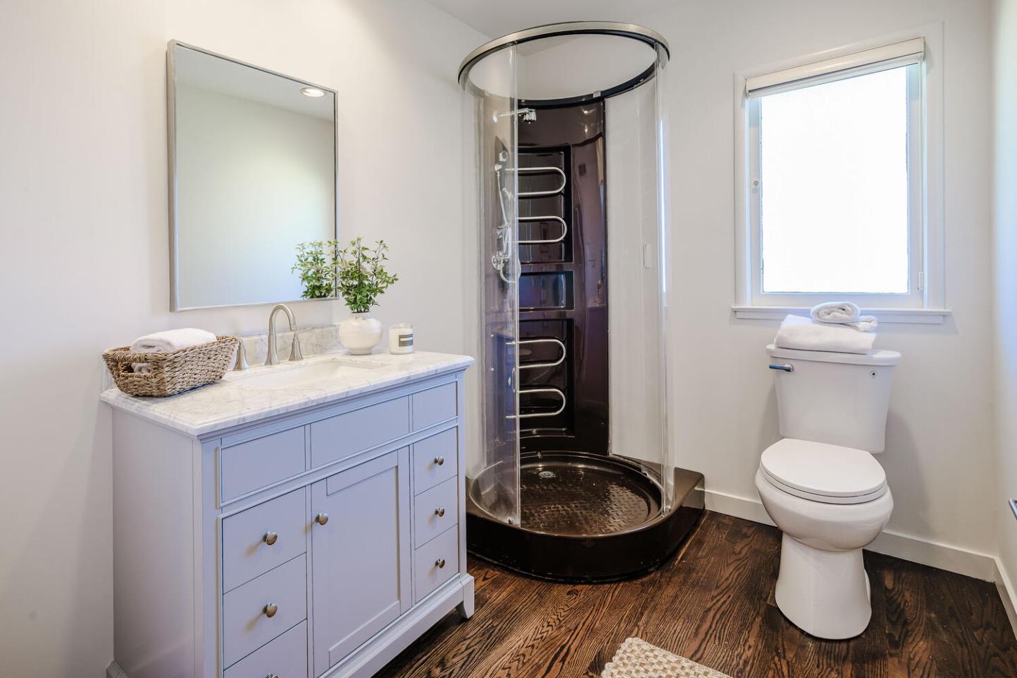 Classic Carolands Beauty