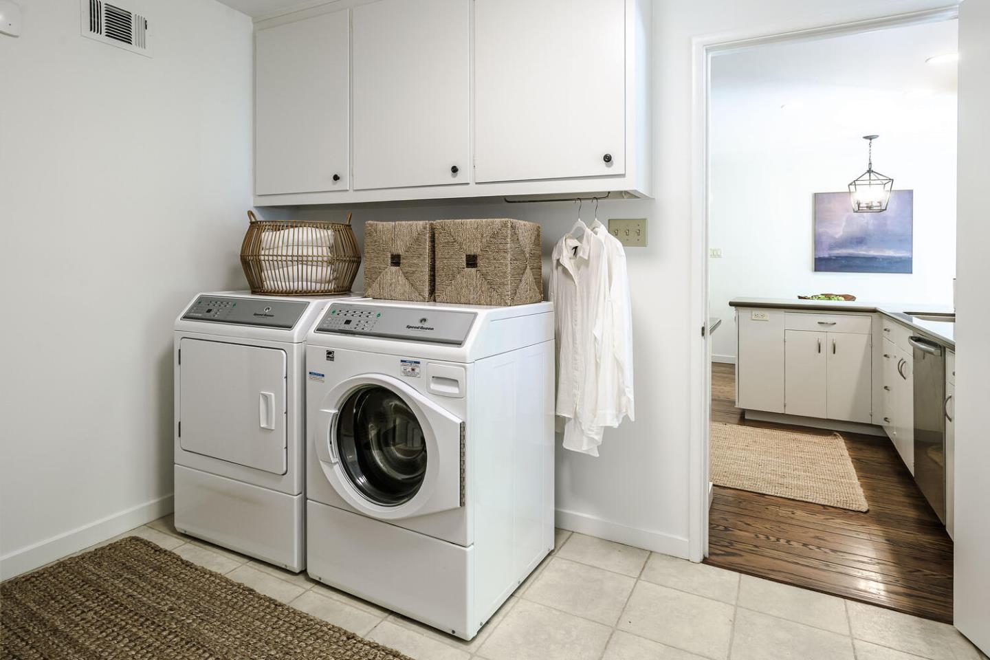 Classic Carolands Beauty