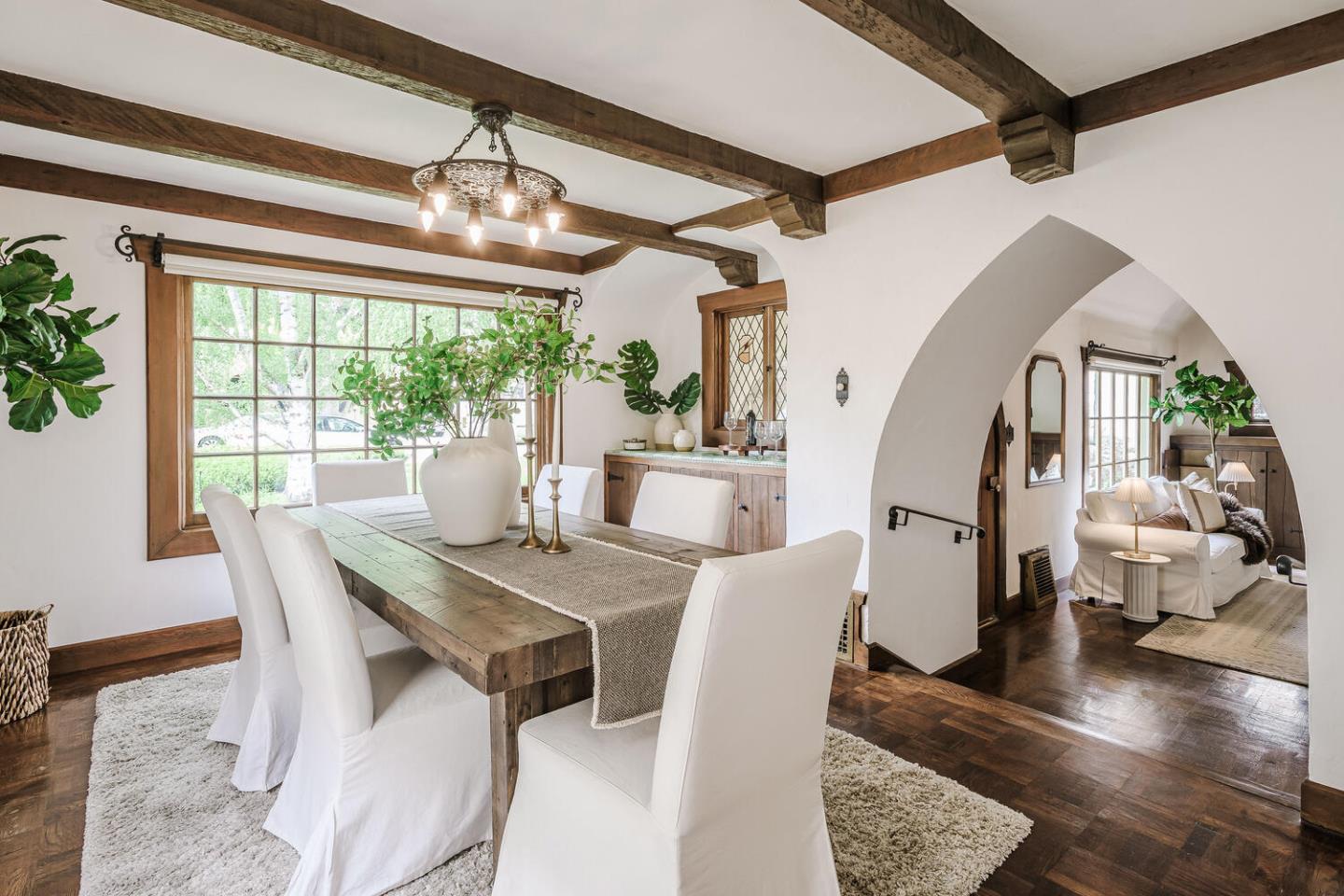 MAGICAL STORYBOOK COTTAGE