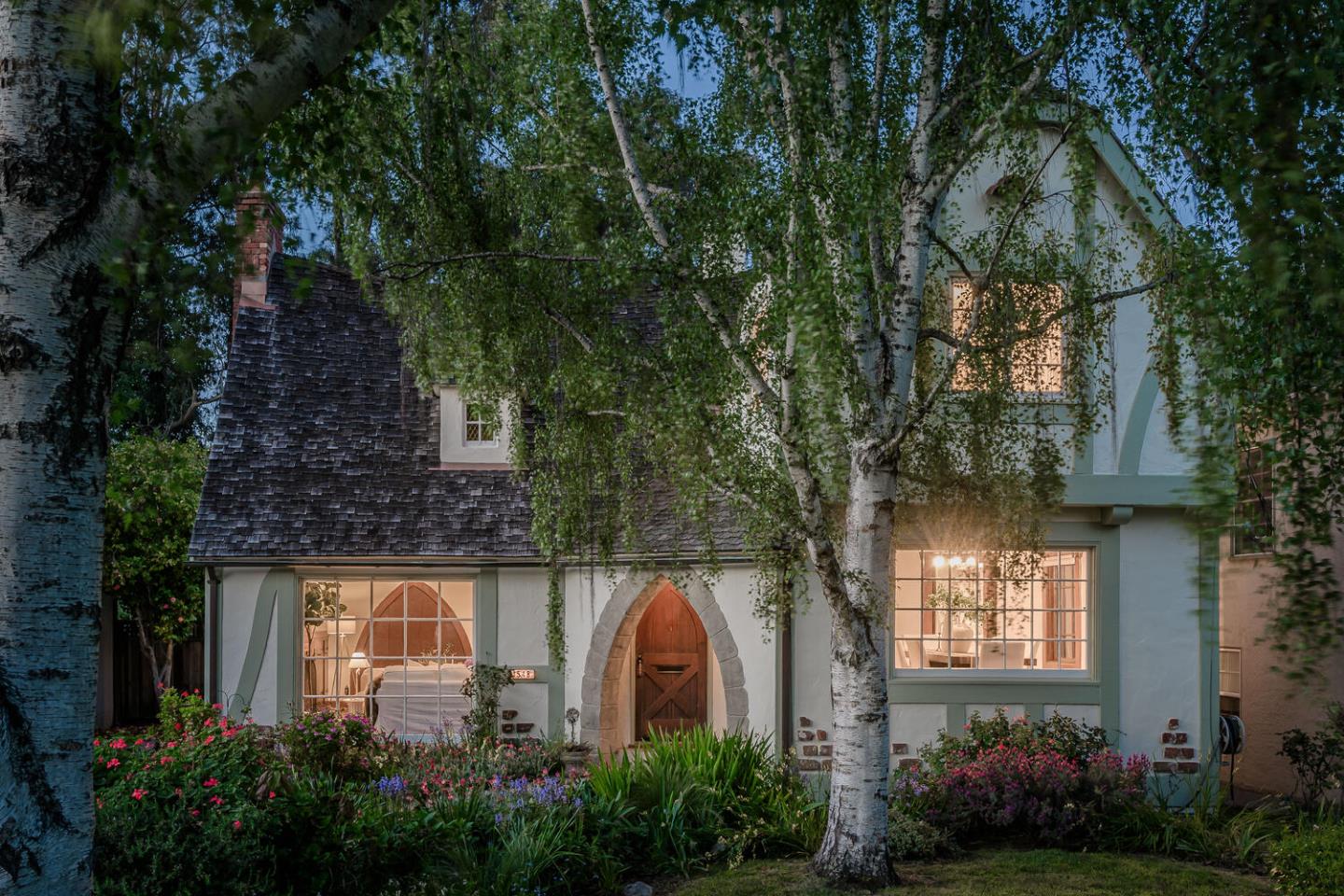 MAGICAL STORYBOOK COTTAGE