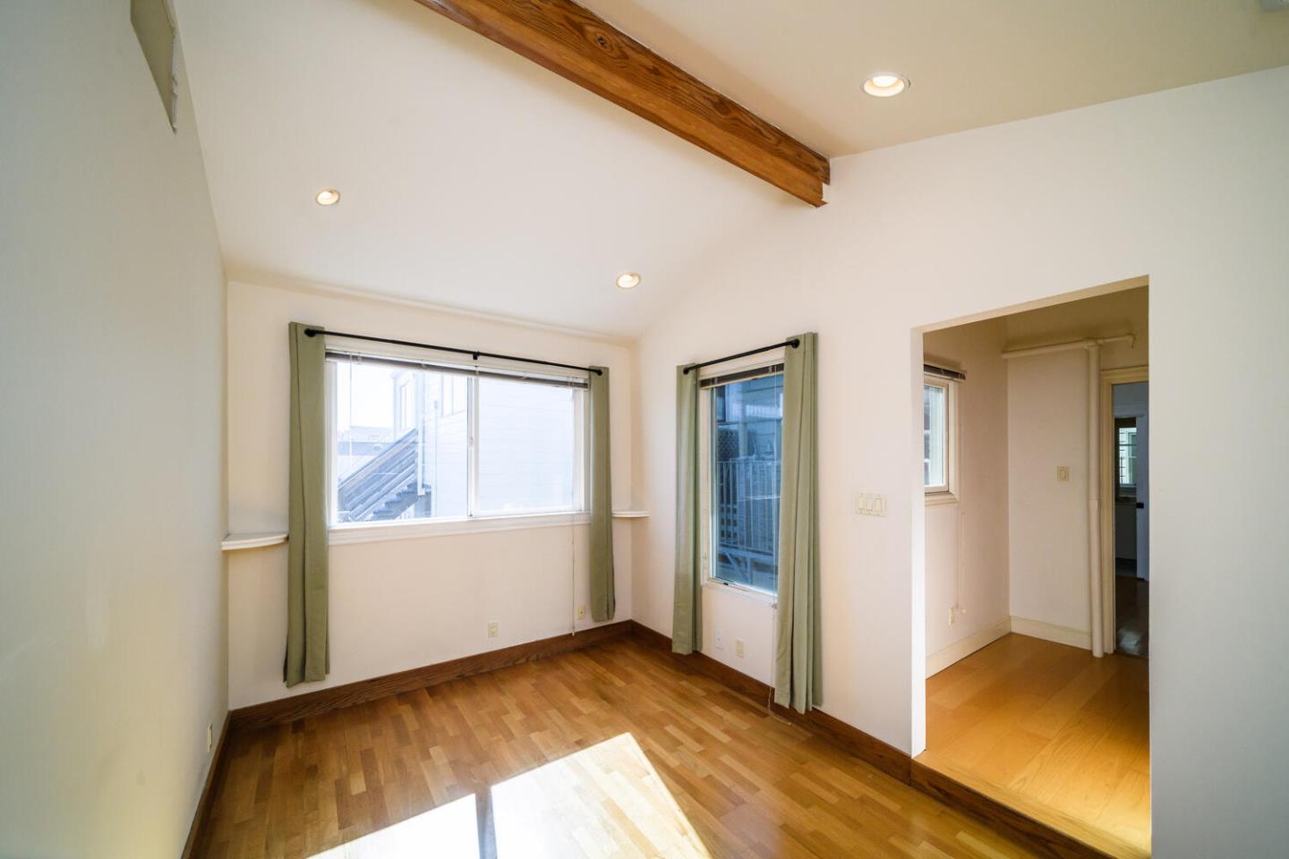 323 San Jose AVE 323