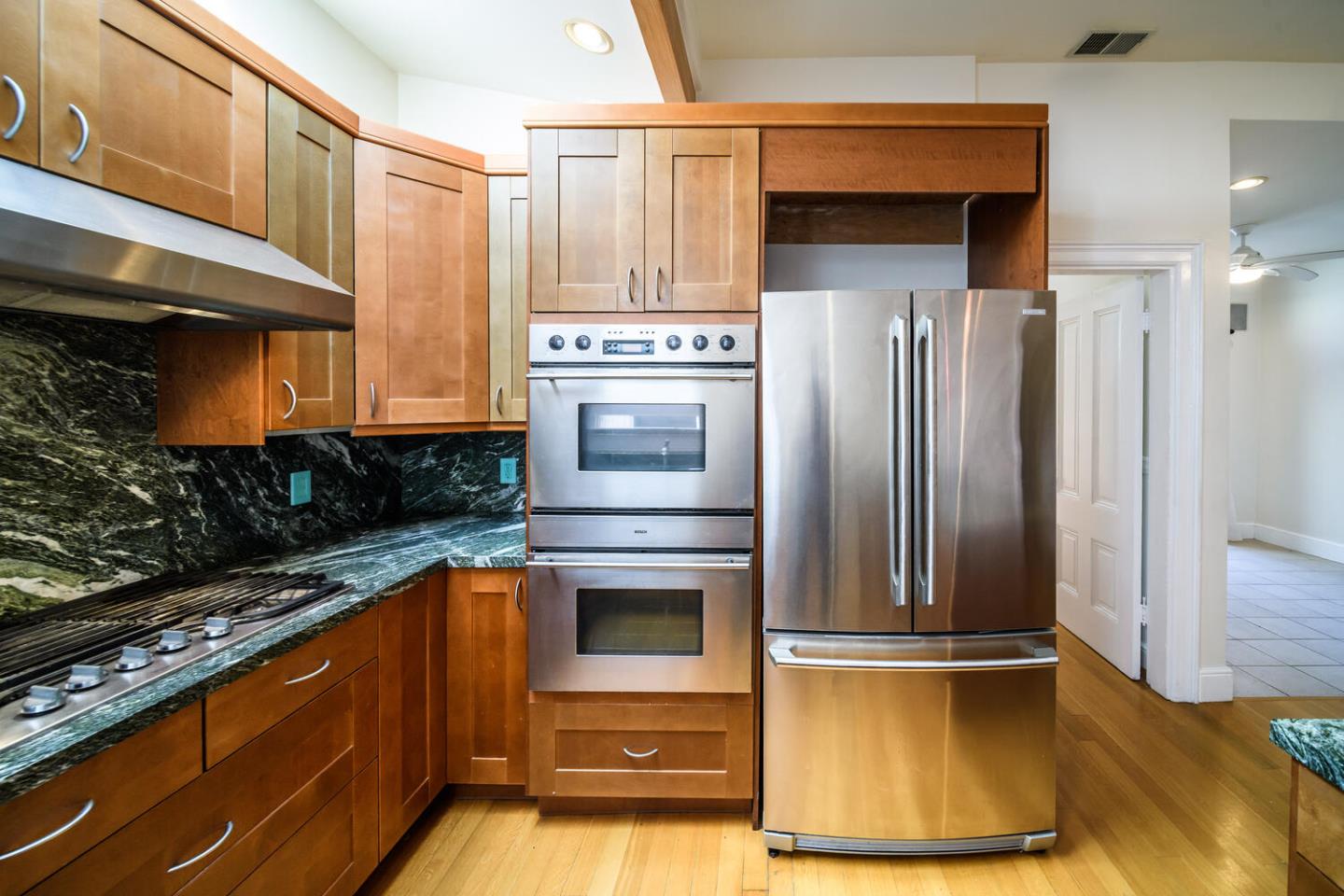 323 San Jose AVE 323