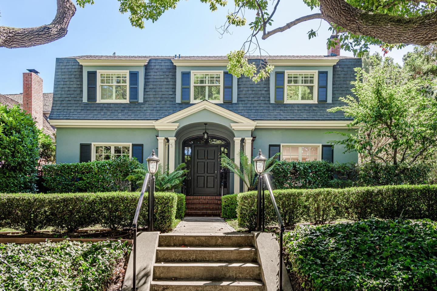 719 Poplar
