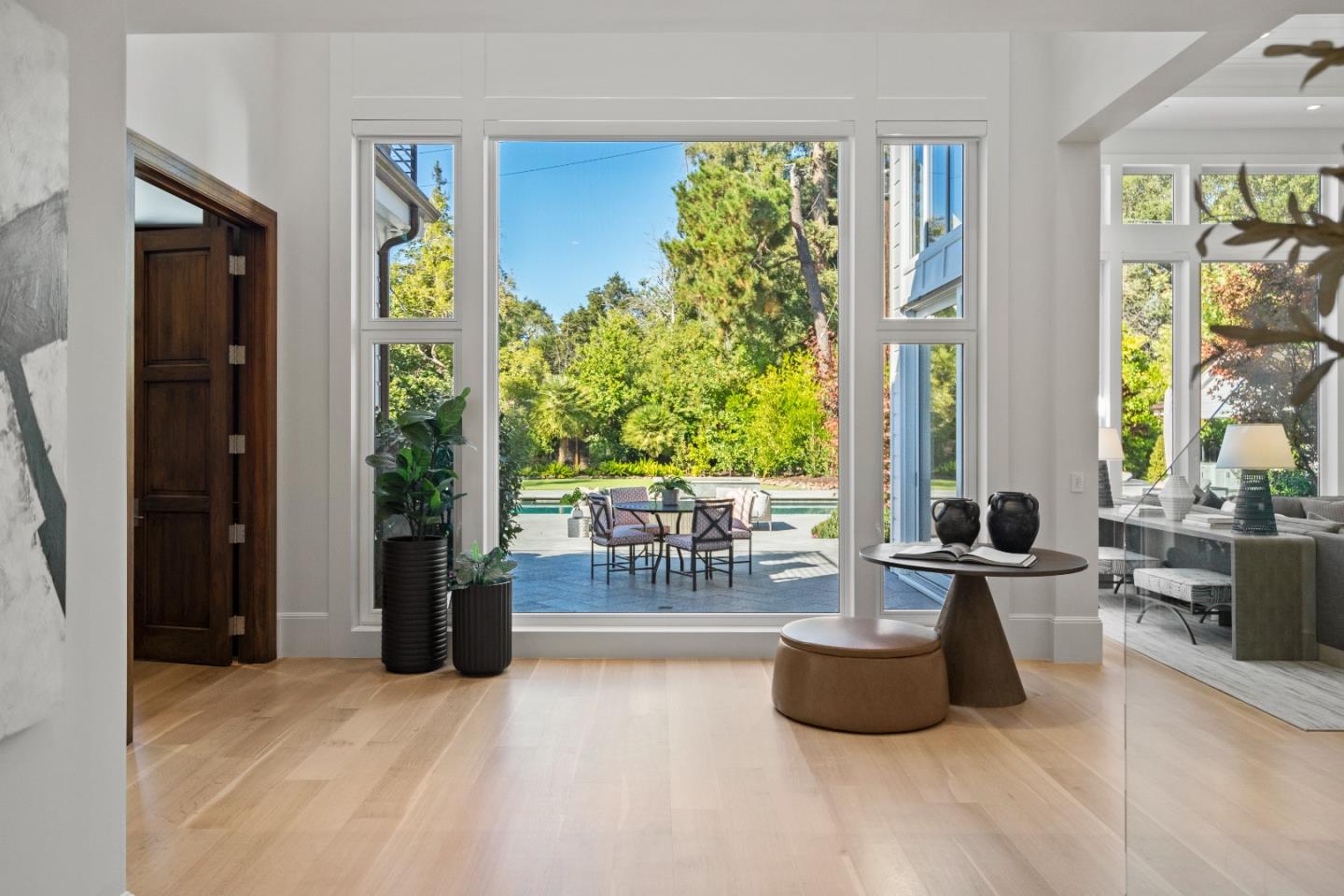 Brilliant Living Meets Timeless Elegance