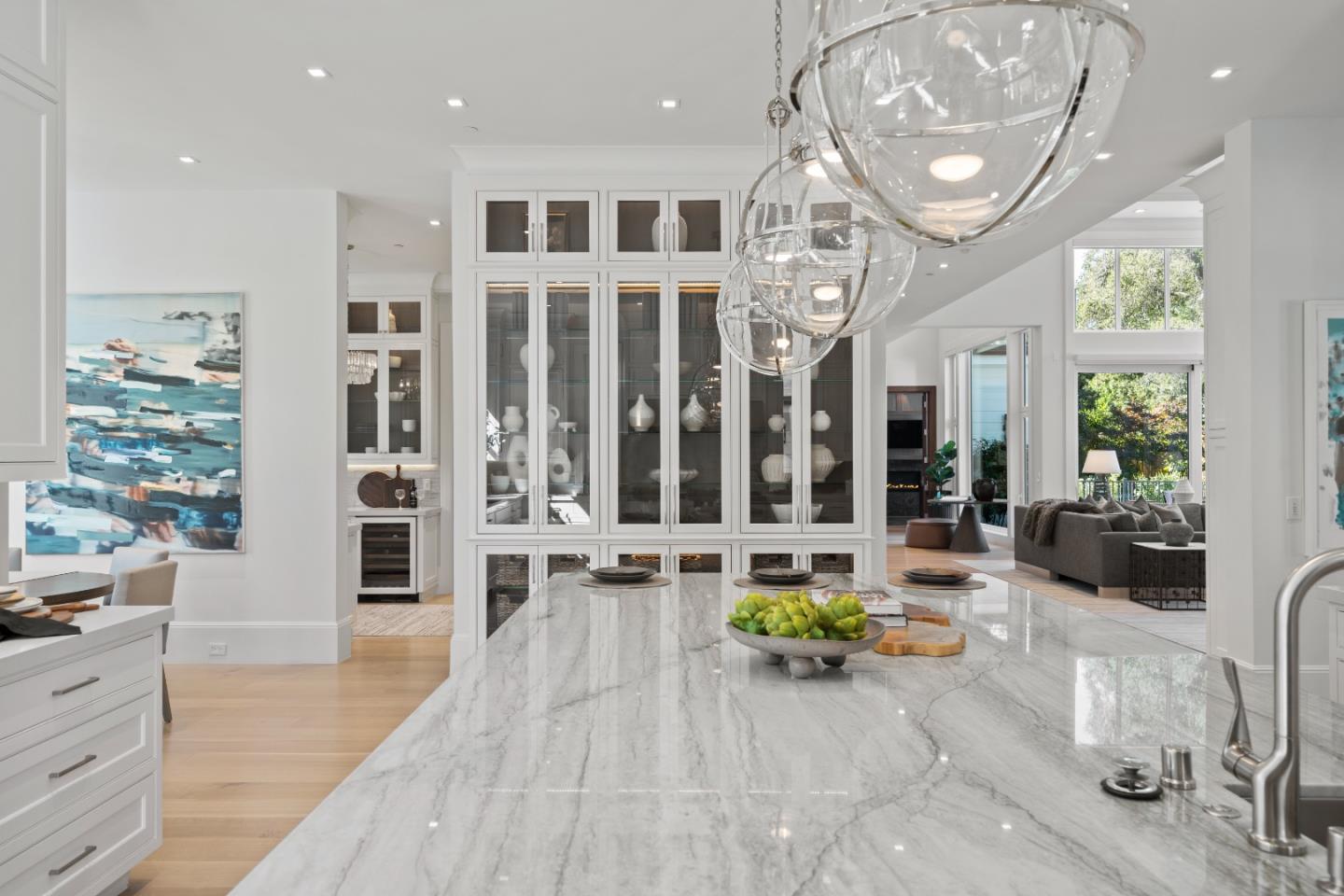 Brilliant Living Meets Timeless Elegance