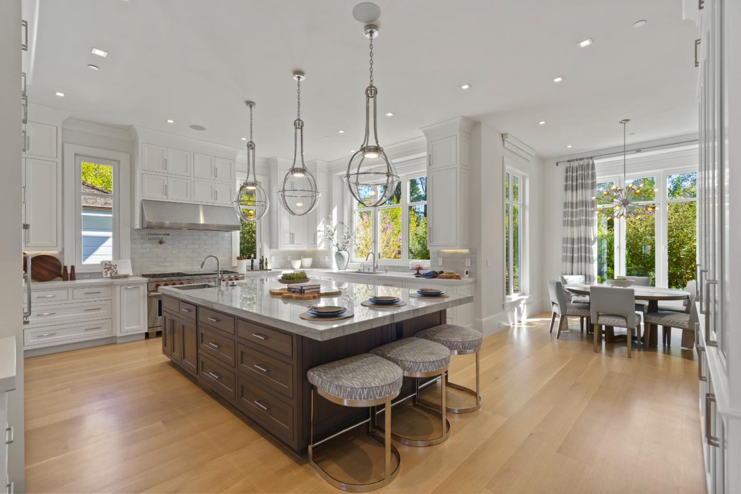 Brilliant Living Meets Timeless Elegance