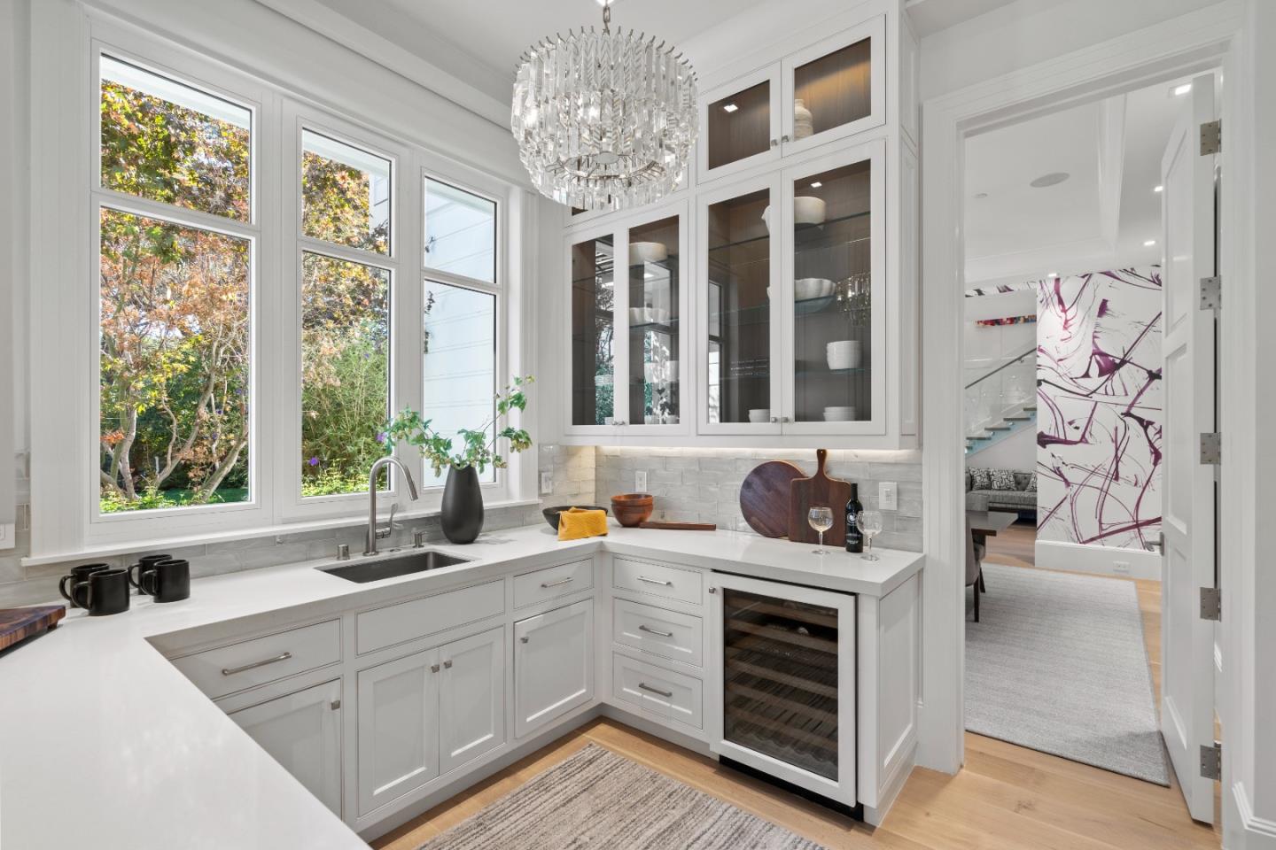 Brilliant Living Meets Timeless Elegance