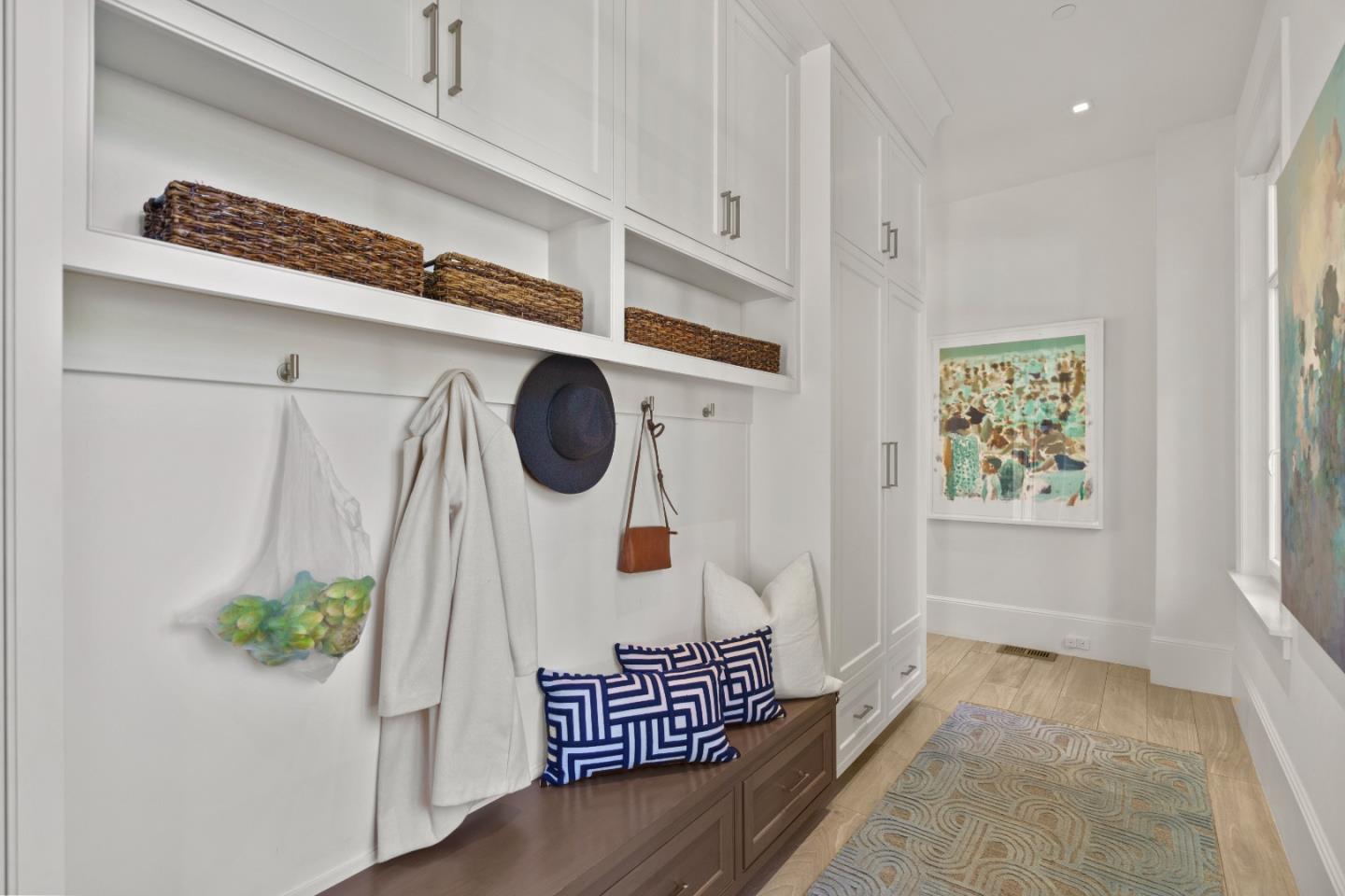Brilliant Living Meets Timeless Elegance