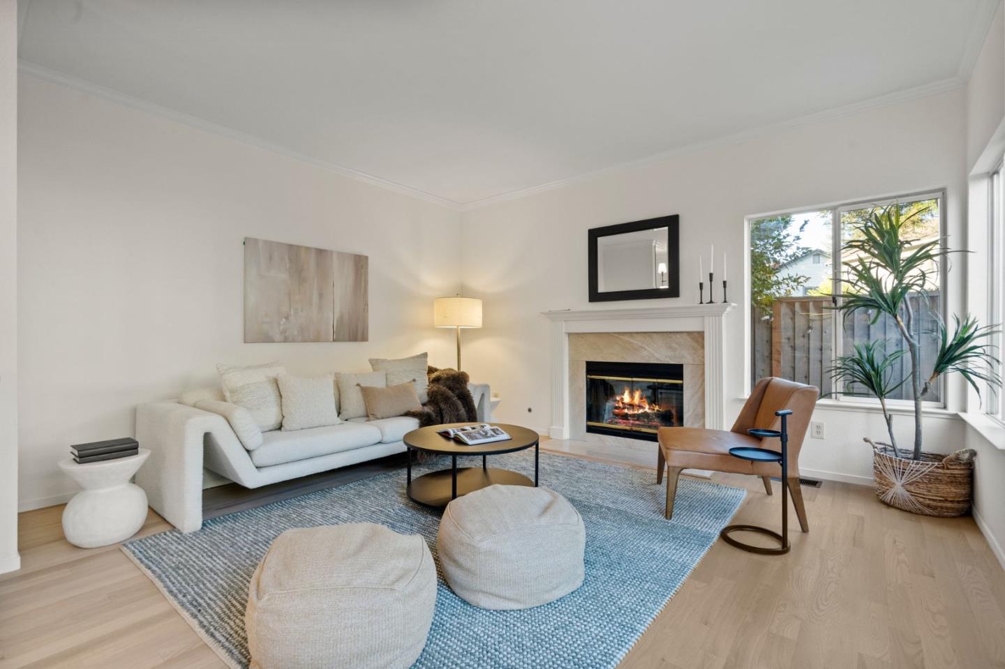 129 Danbury LN