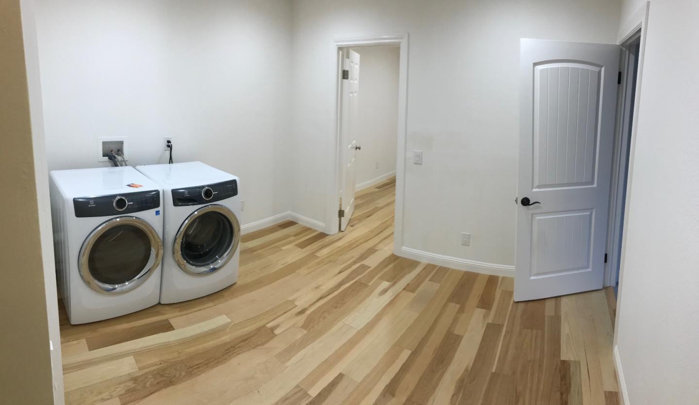 201 Grand Boulevard 211