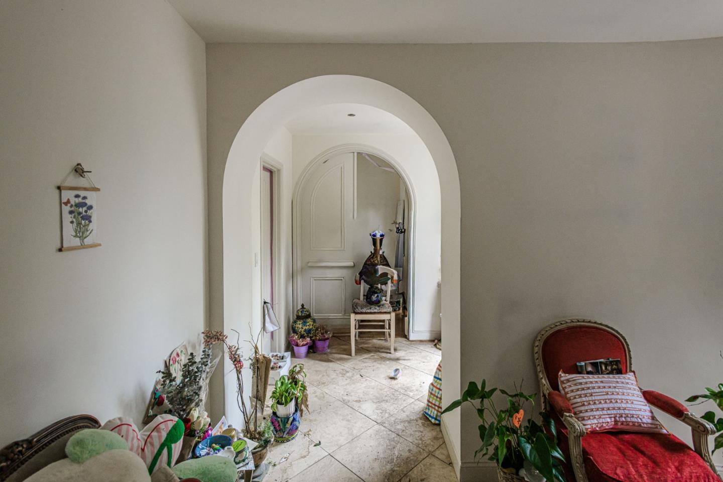 123 Stockbridge Avenue