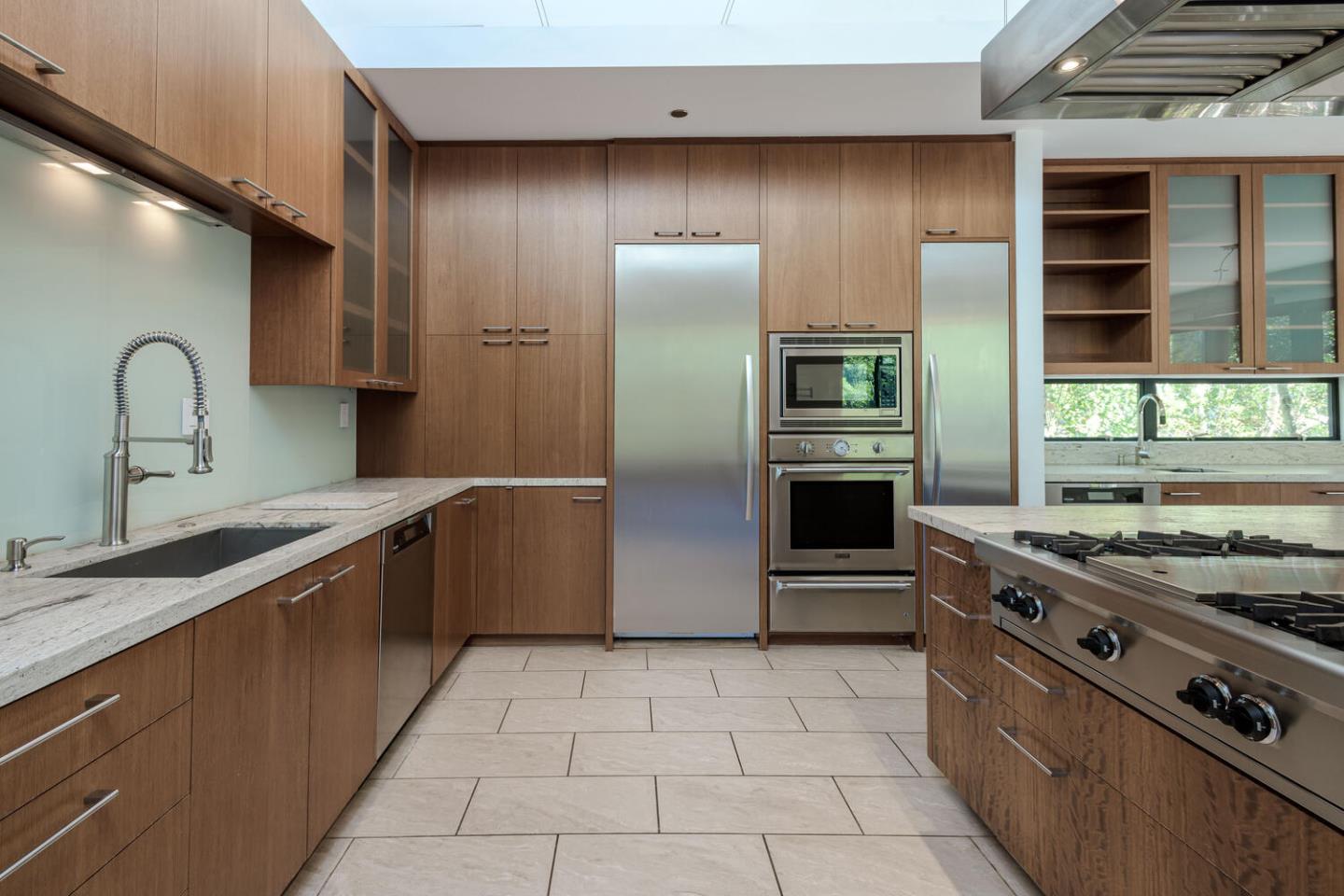 2510 Skyfarm Drive