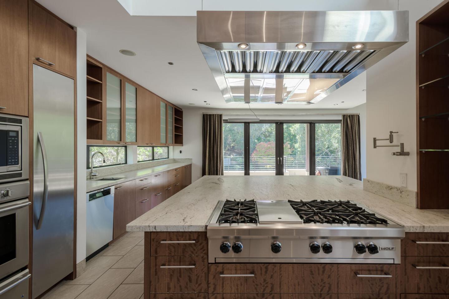 2510 Skyfarm Drive