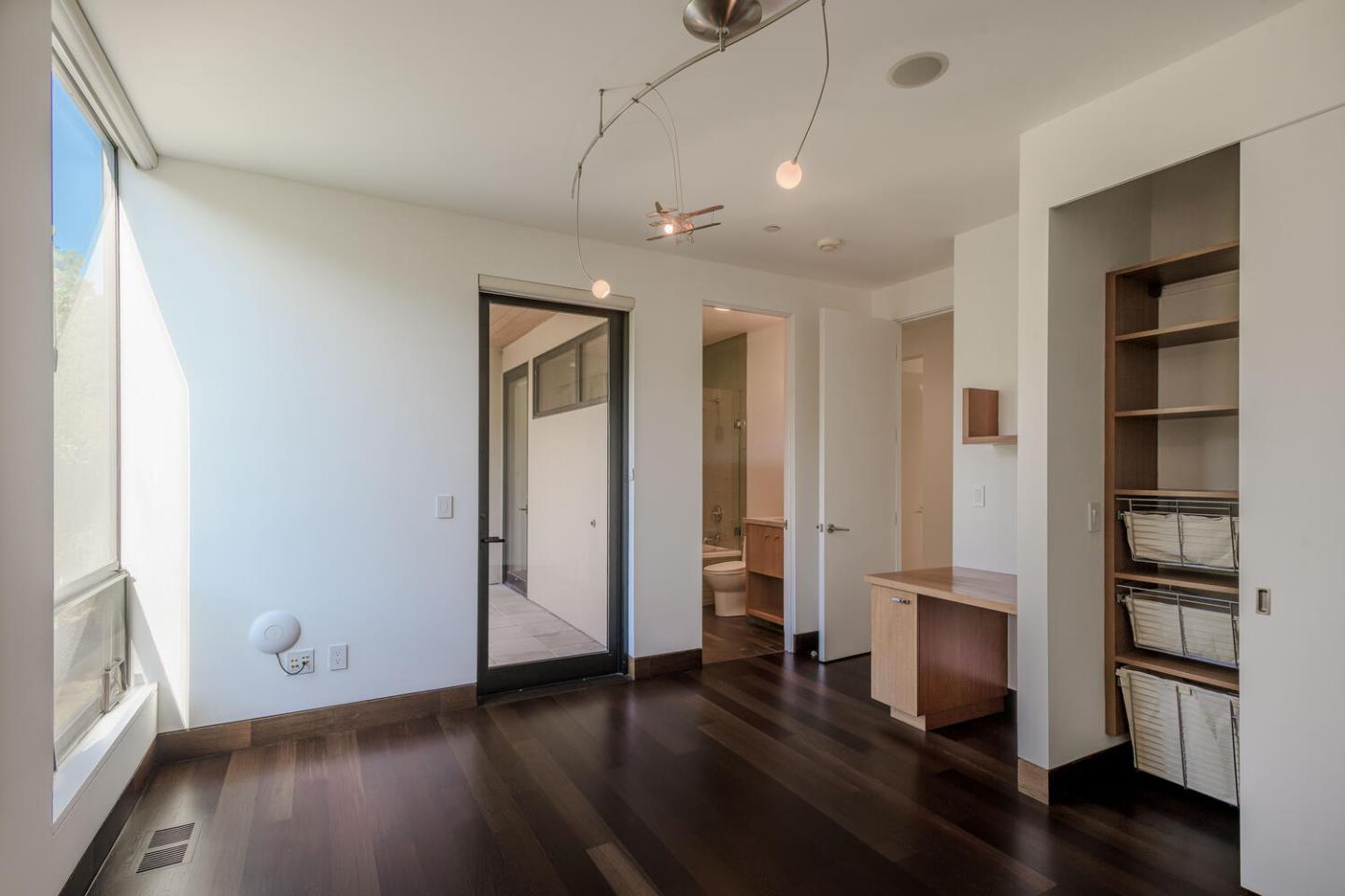2510 Skyfarm Drive