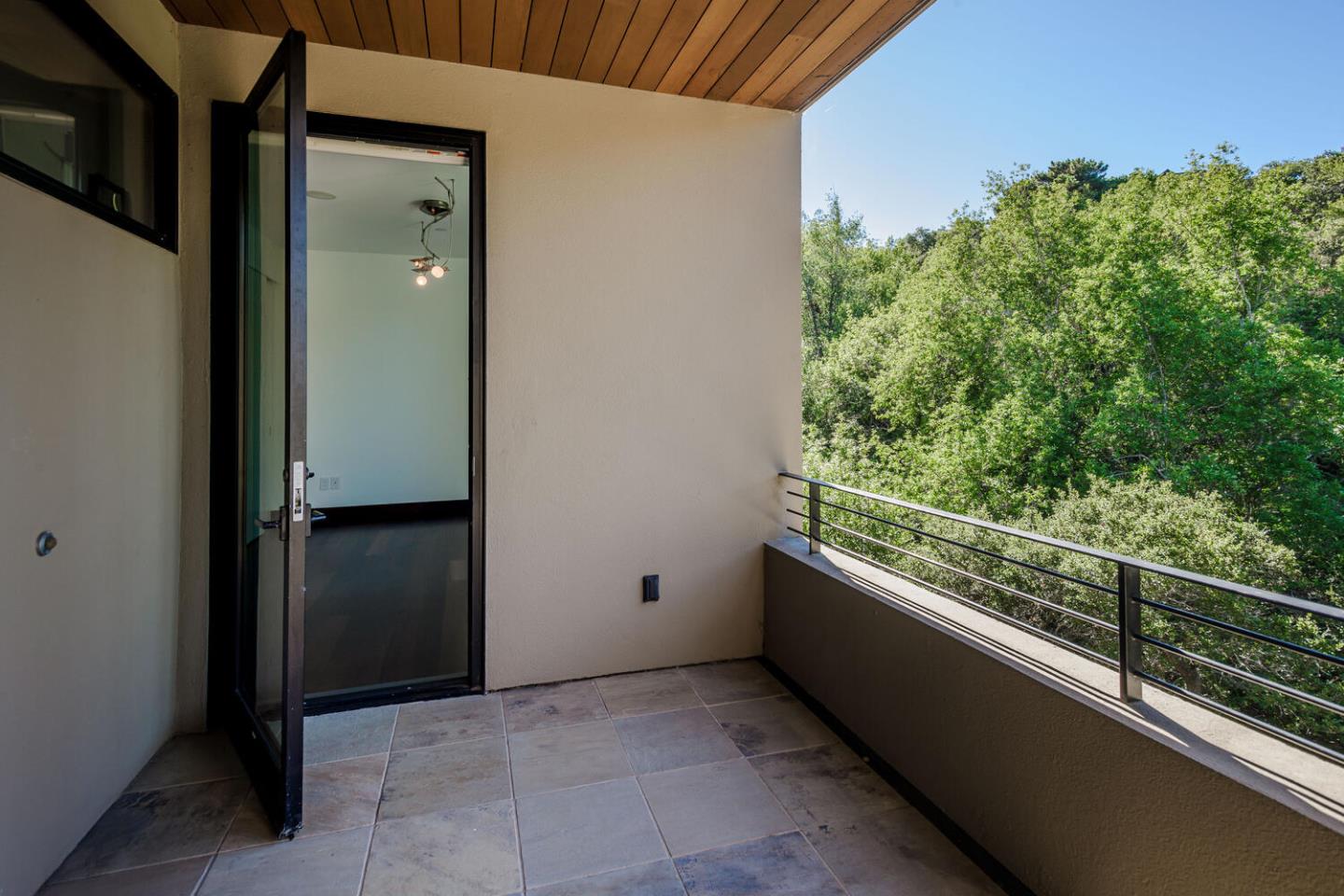2510 Skyfarm Drive