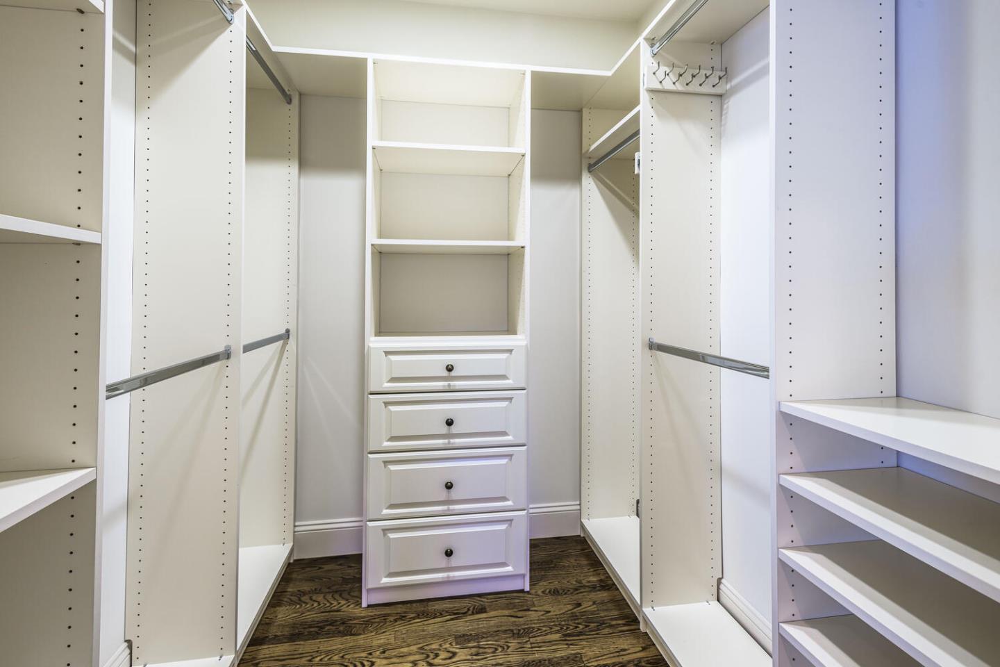 719 West Poplar Avenue