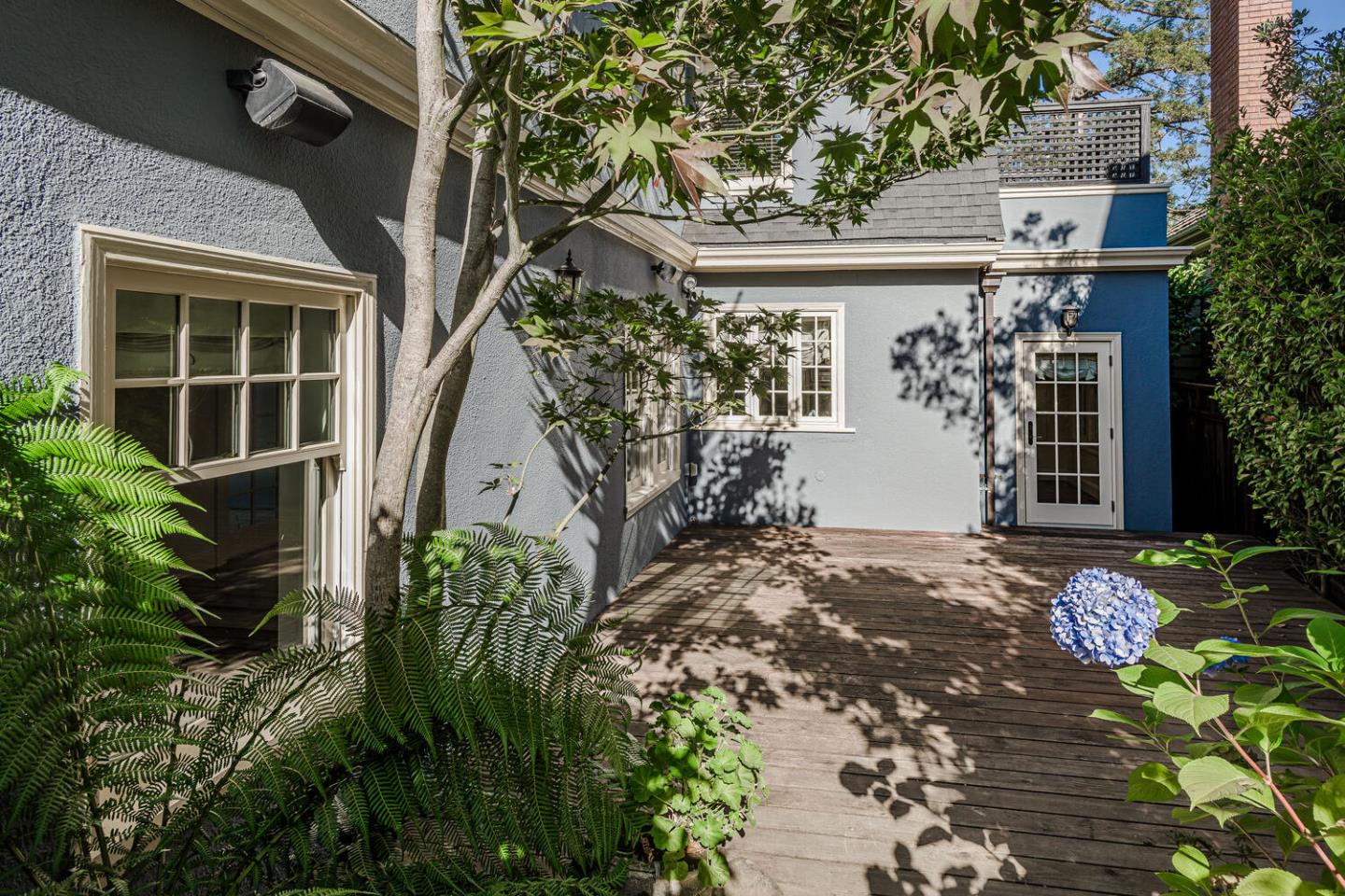 719 West Poplar Avenue