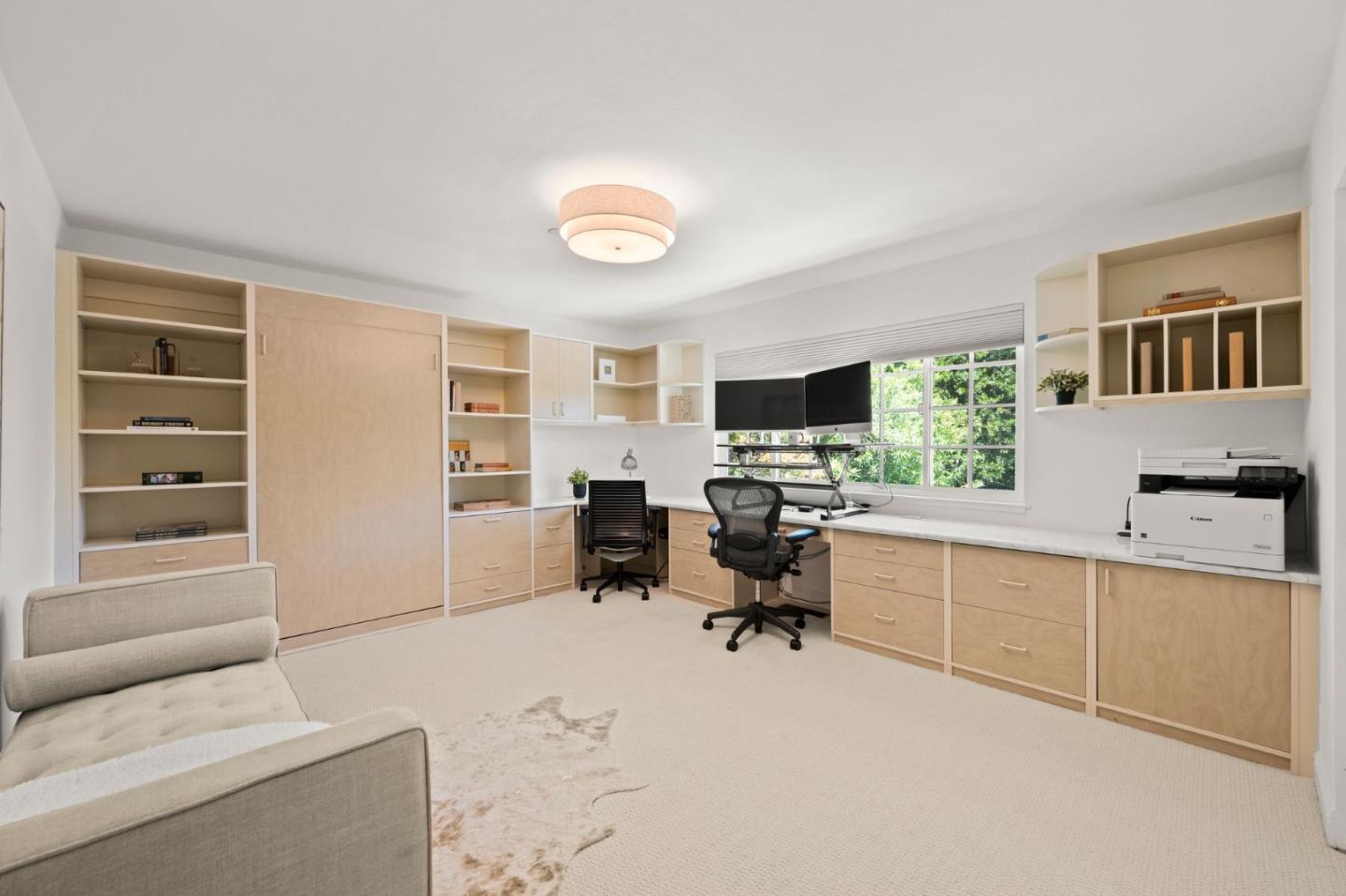 220 Robin Road