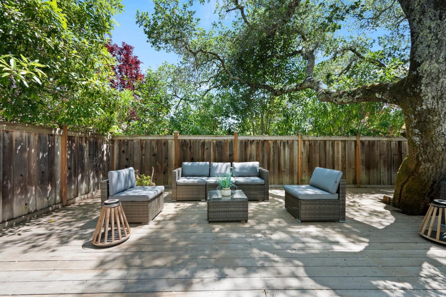220 Robin Road