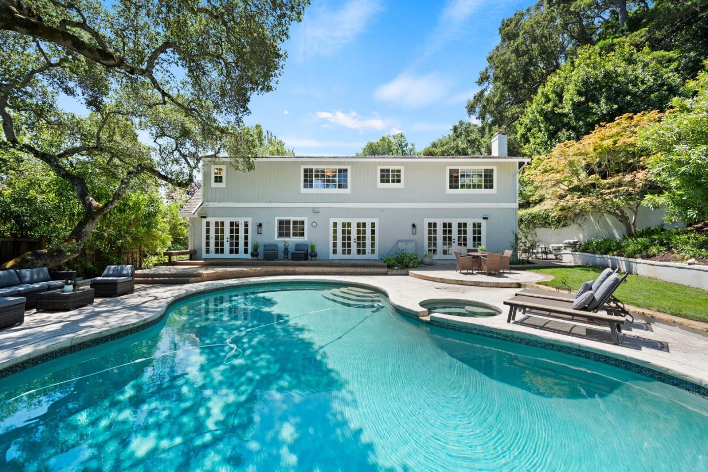 220 Robin Road