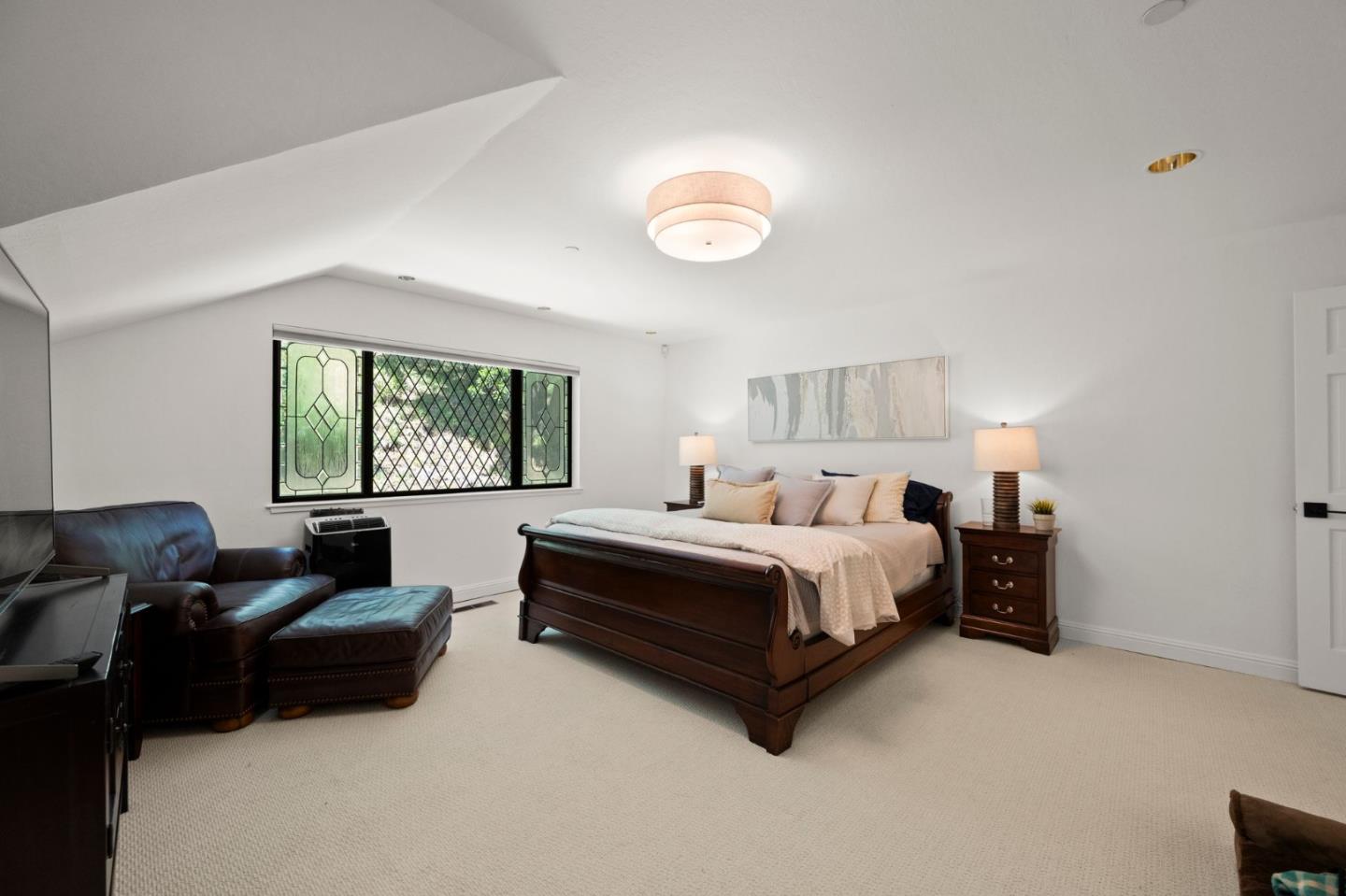 220 Robin Road