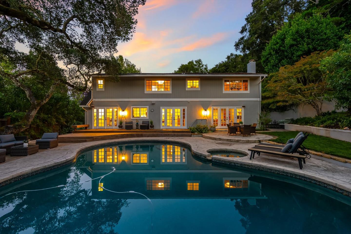 Sprawling Privacy Meets Elegant Living