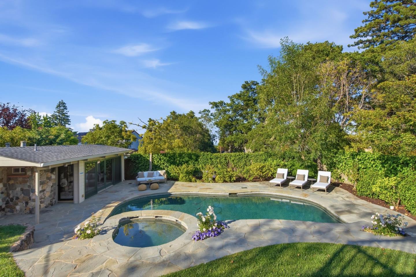 109 Alturas DR