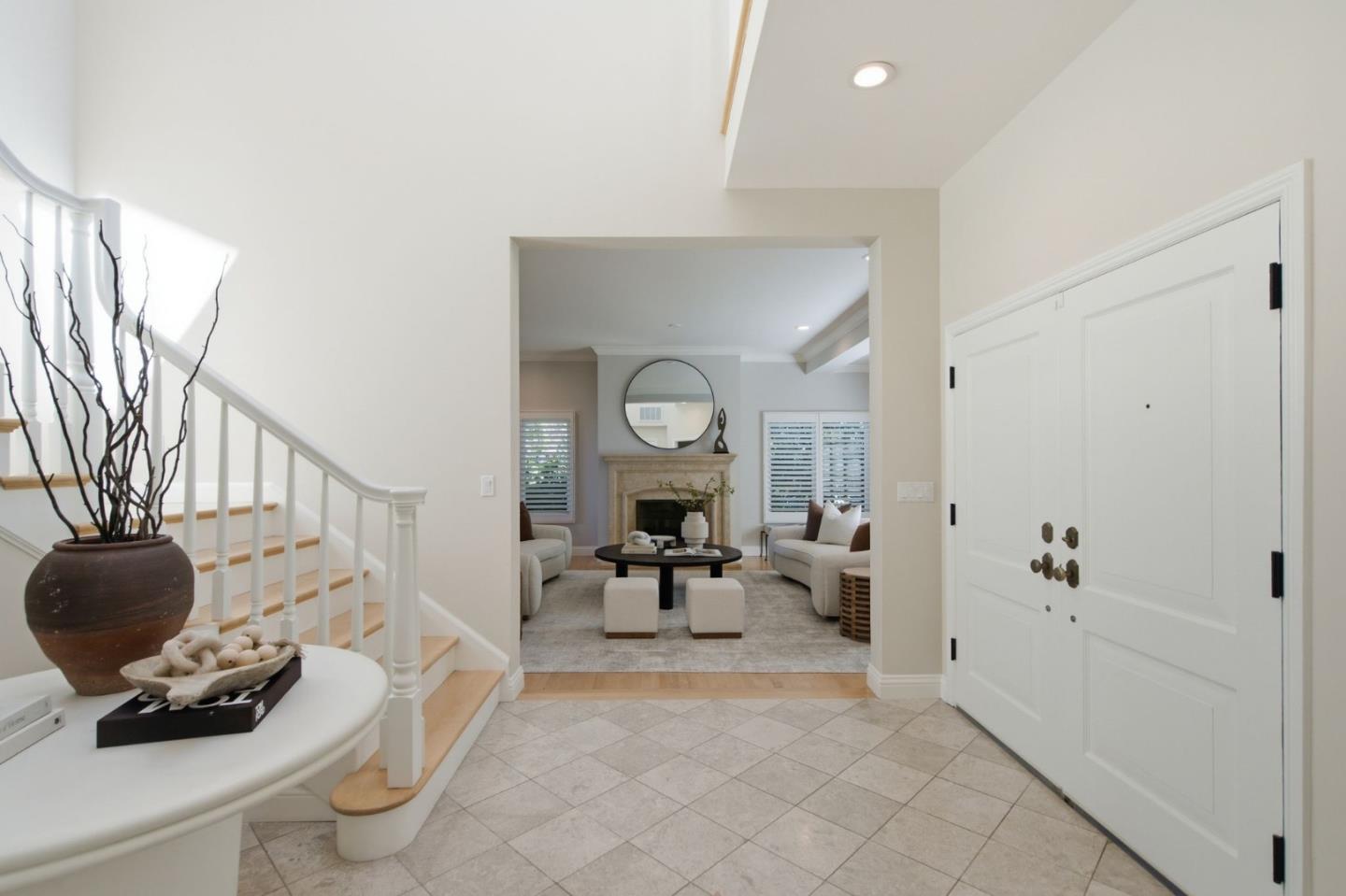 109 Alturas DR