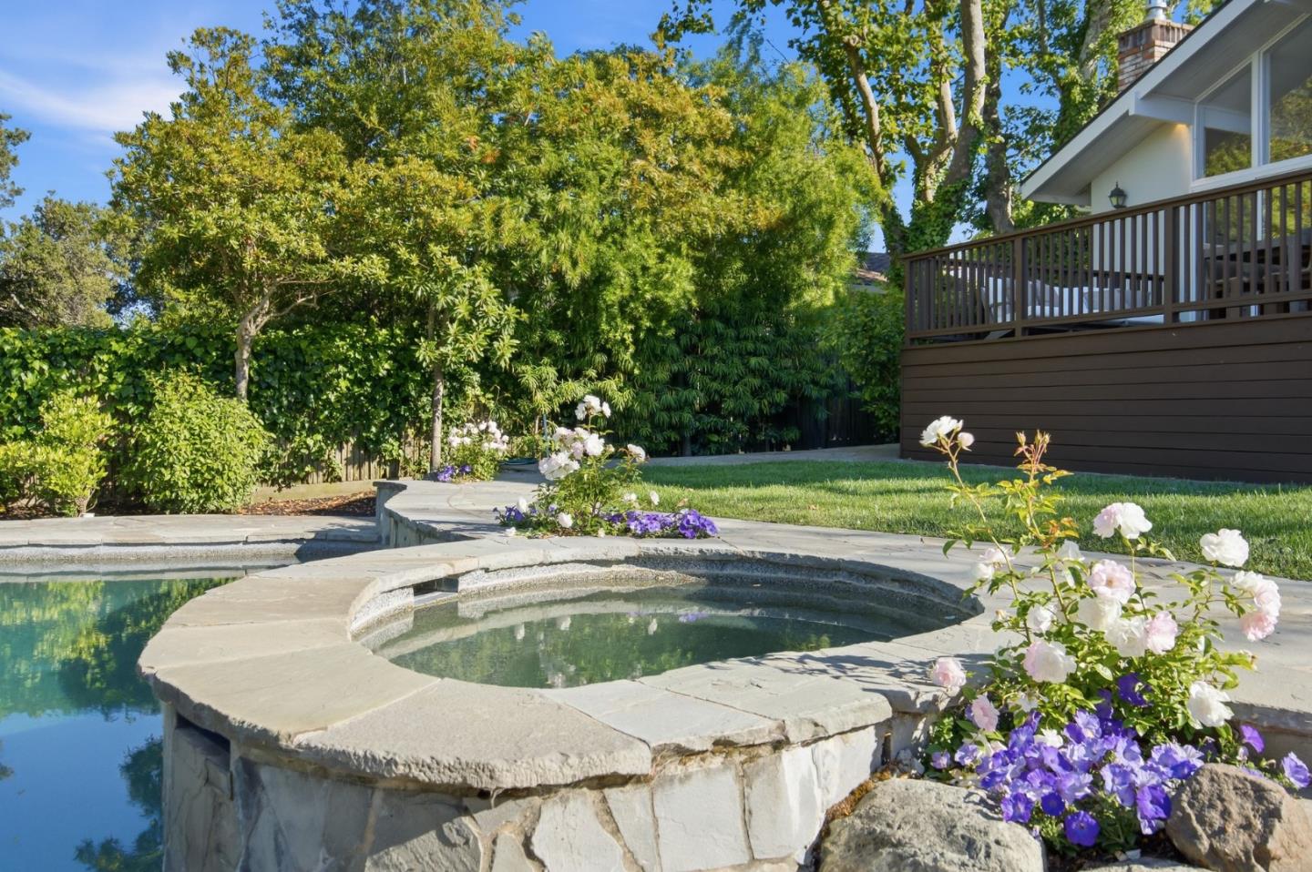 109 Alturas DR