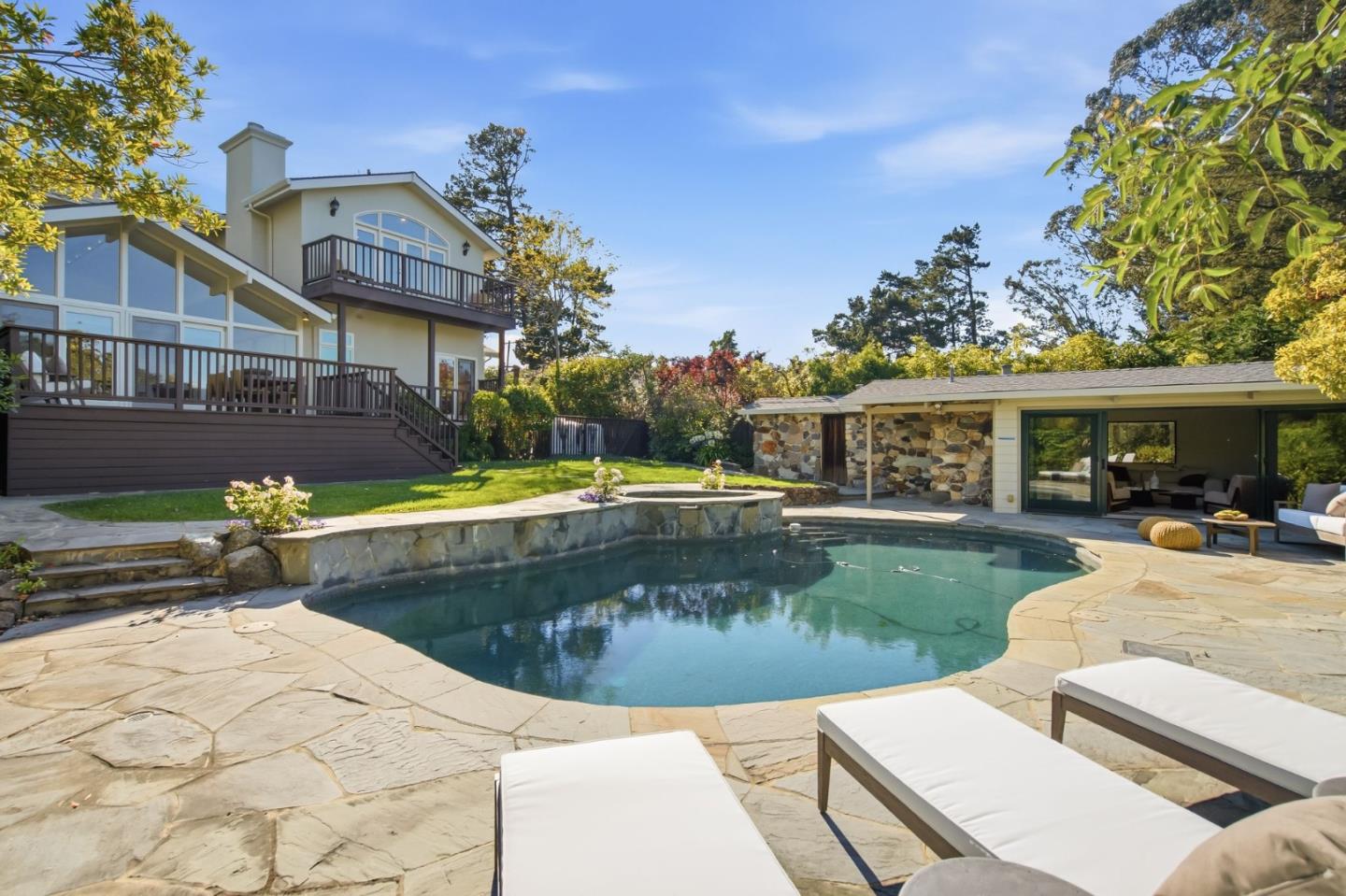 109 Alturas DR